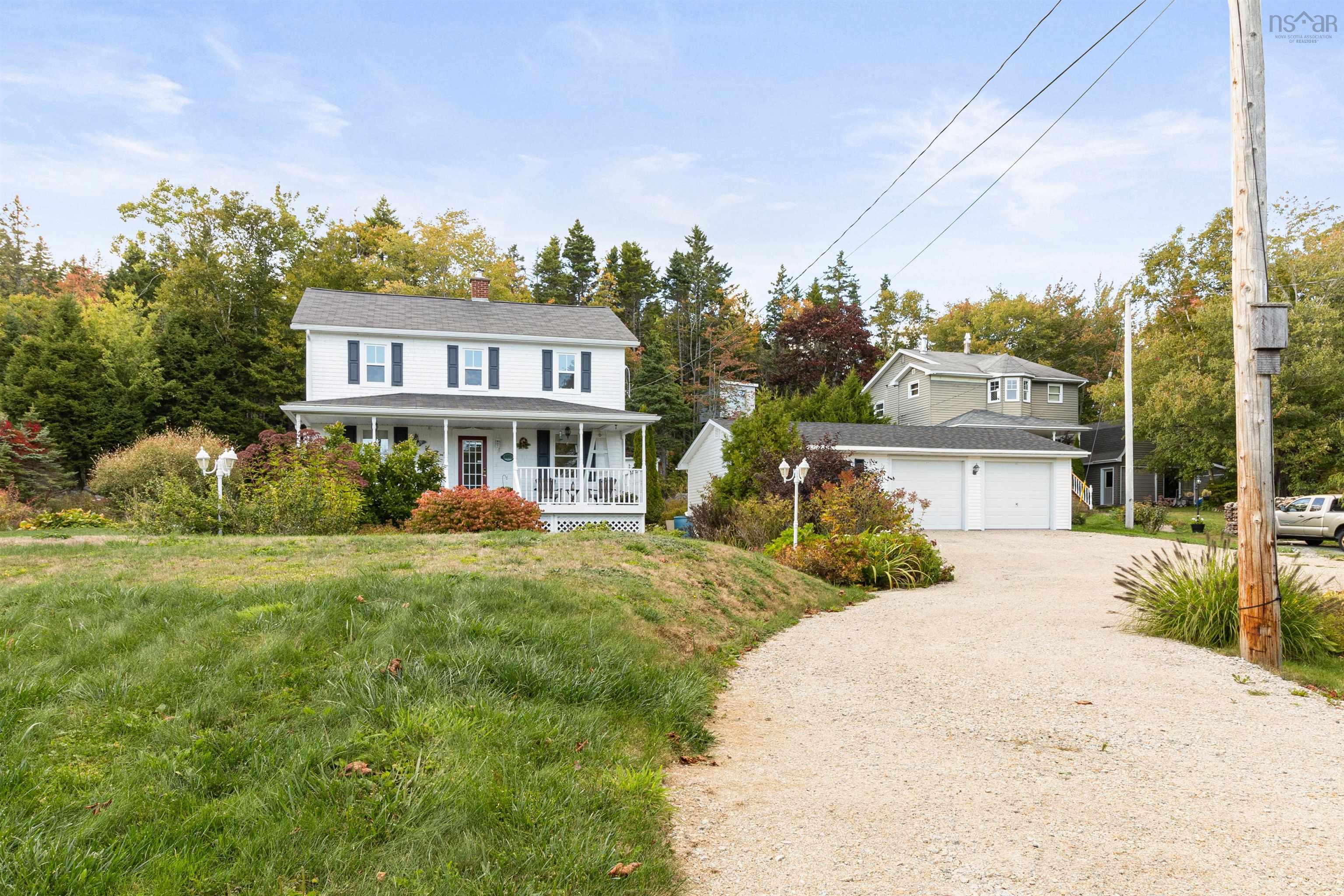 $549,900.00: 8153 St. Margarets Bay Road, Ingramport