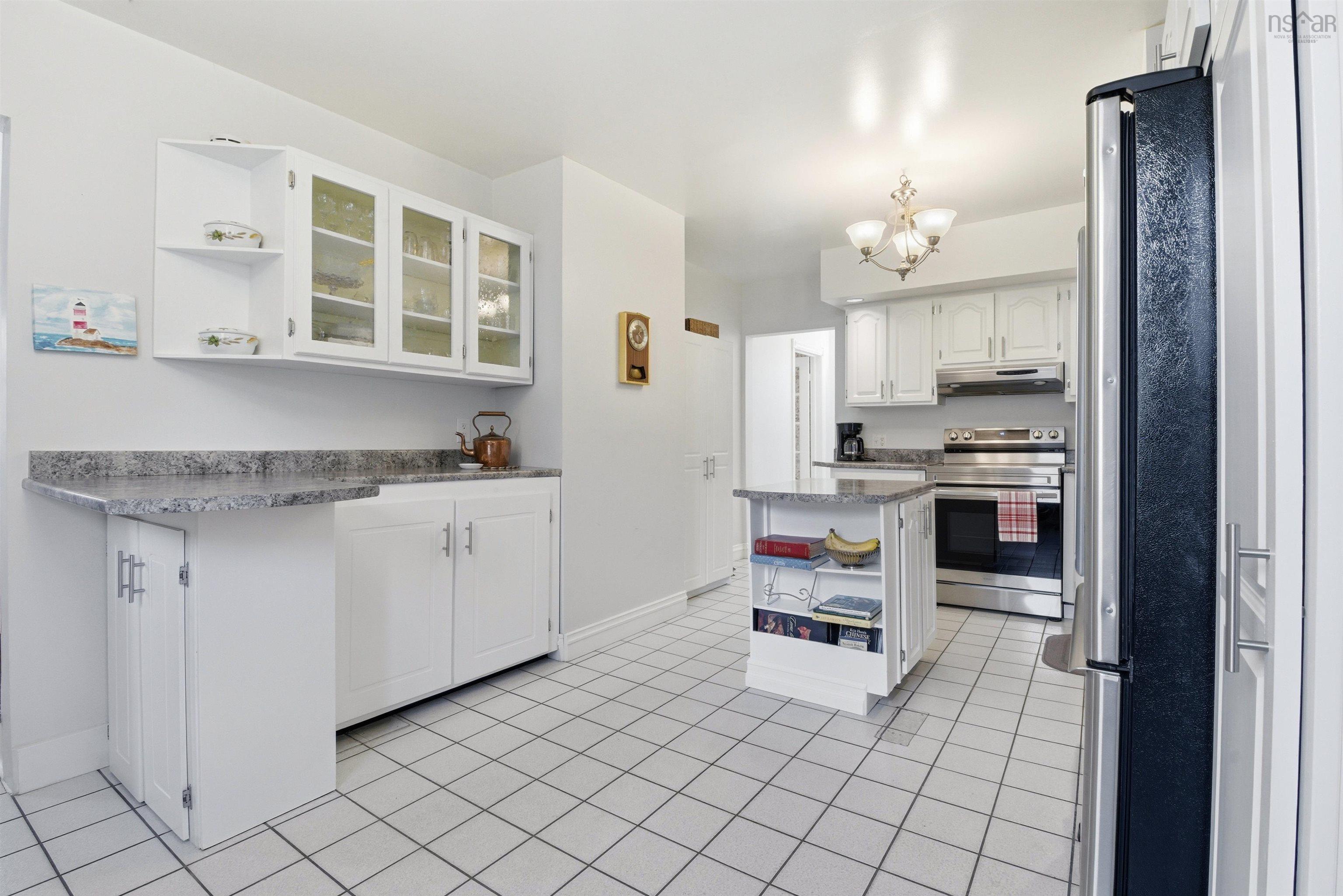 $549,900.00: 8153 St. Margarets Bay Road, Ingramport