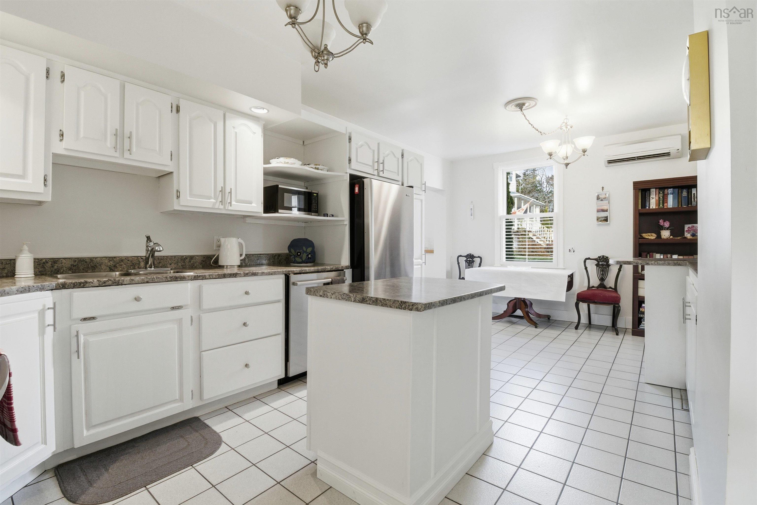 $549,900.00: 8153 St. Margarets Bay Road, Ingramport