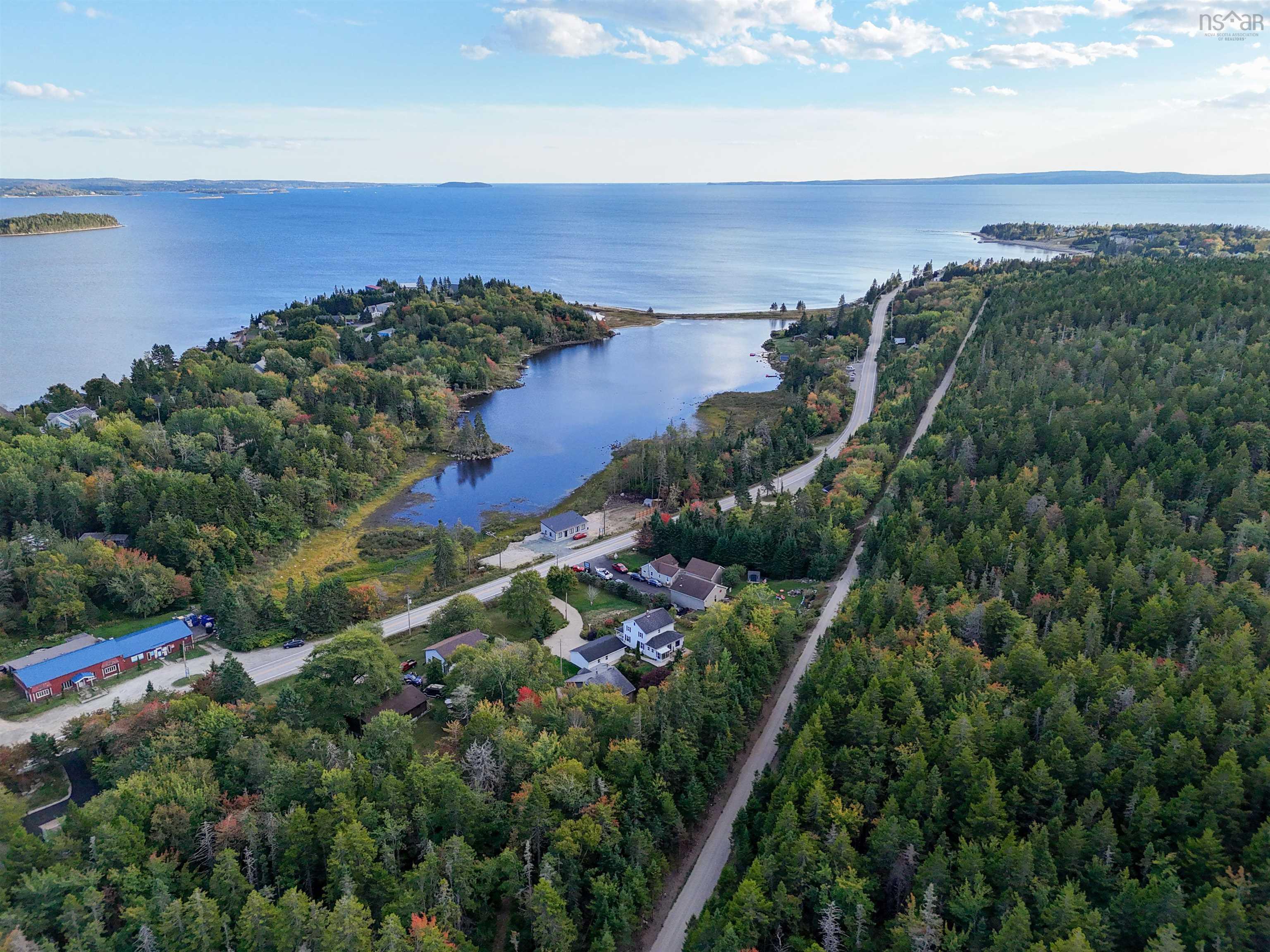 $549,900.00: 8153 St. Margarets Bay Road, Ingramport