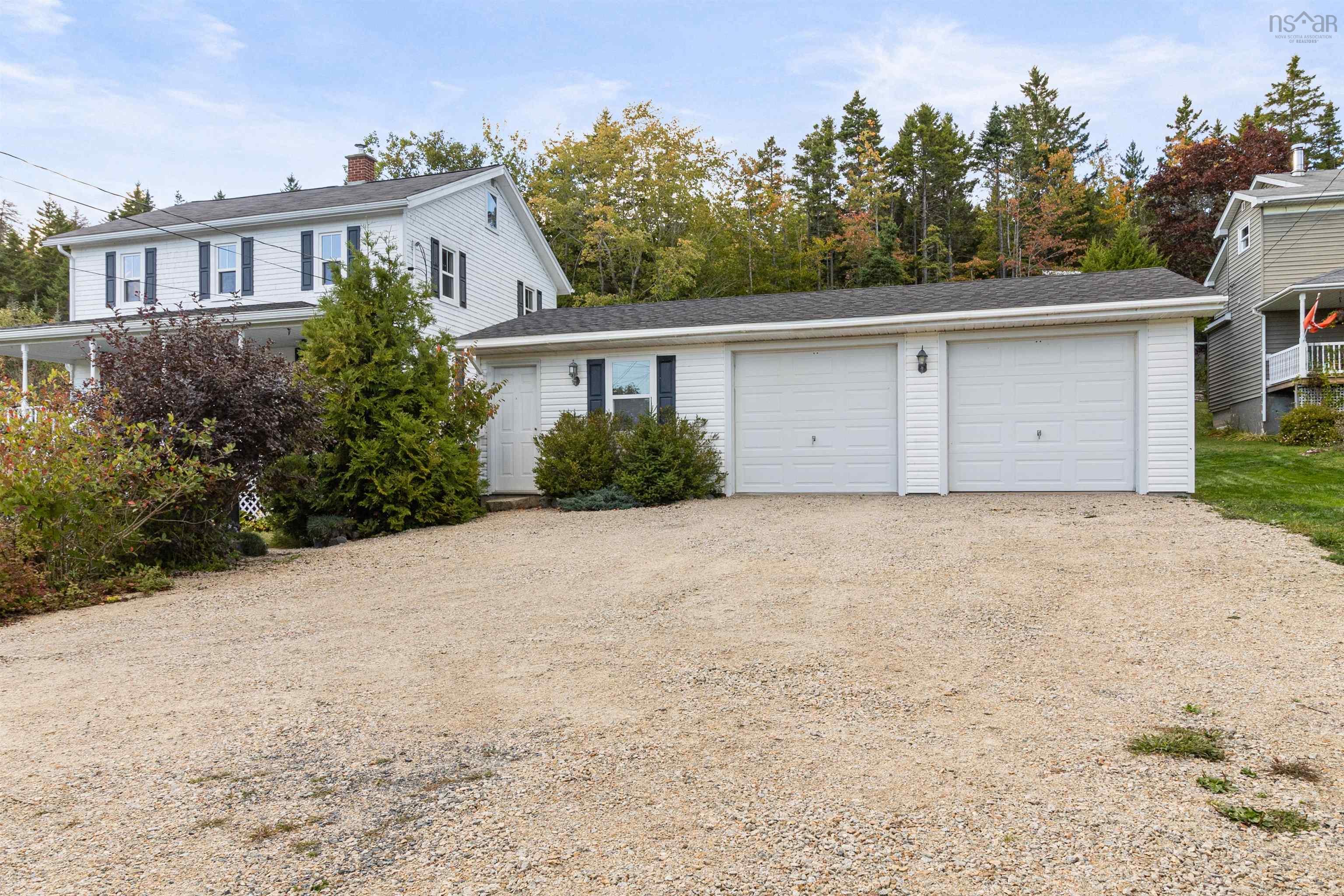 $549,900.00: 8153 St. Margarets Bay Road, Ingramport