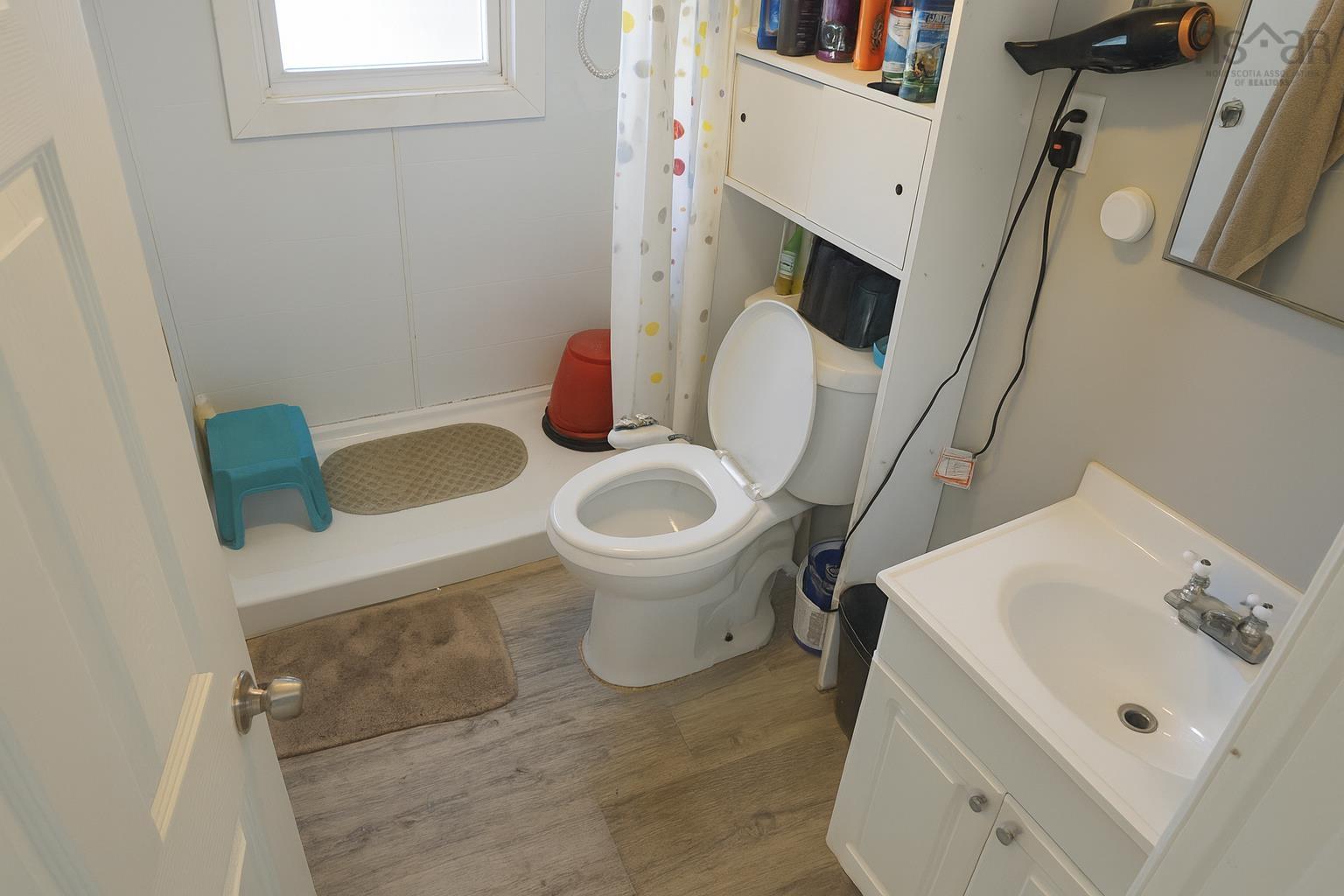 $369,900.00: 32 Common Street, Sydney