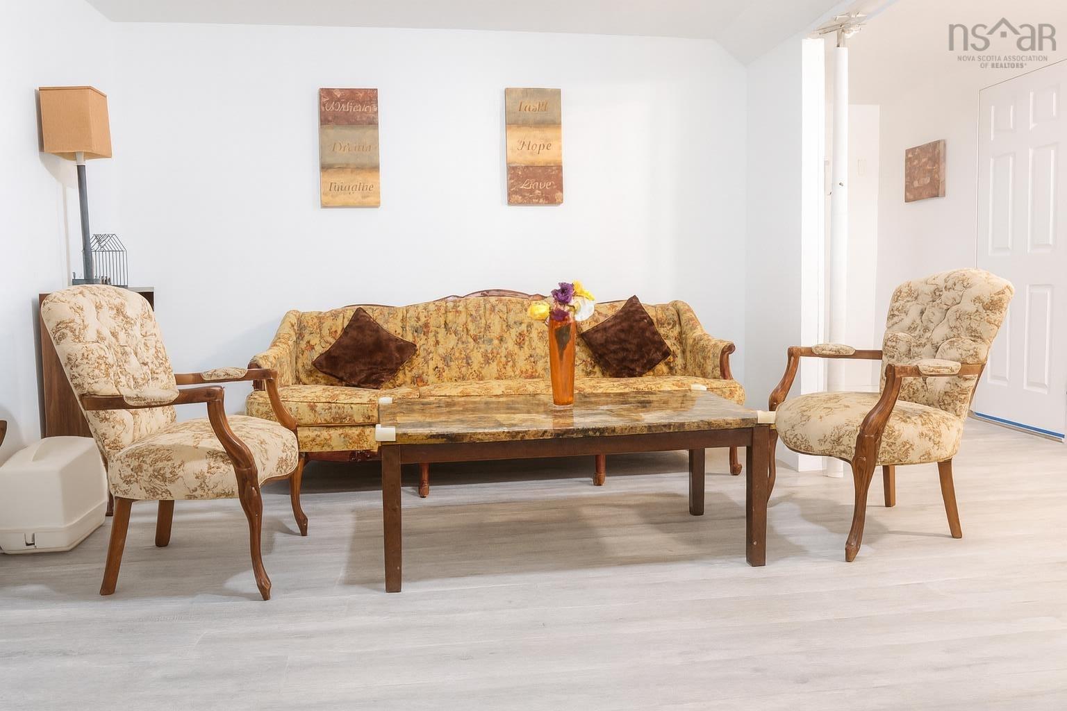 $369,900.00: 32 Common Street, Sydney