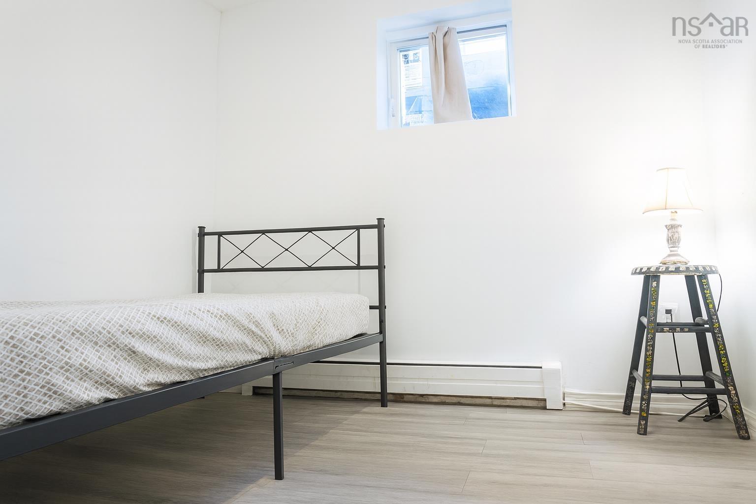 $369,900.00: 32 Common Street, Sydney