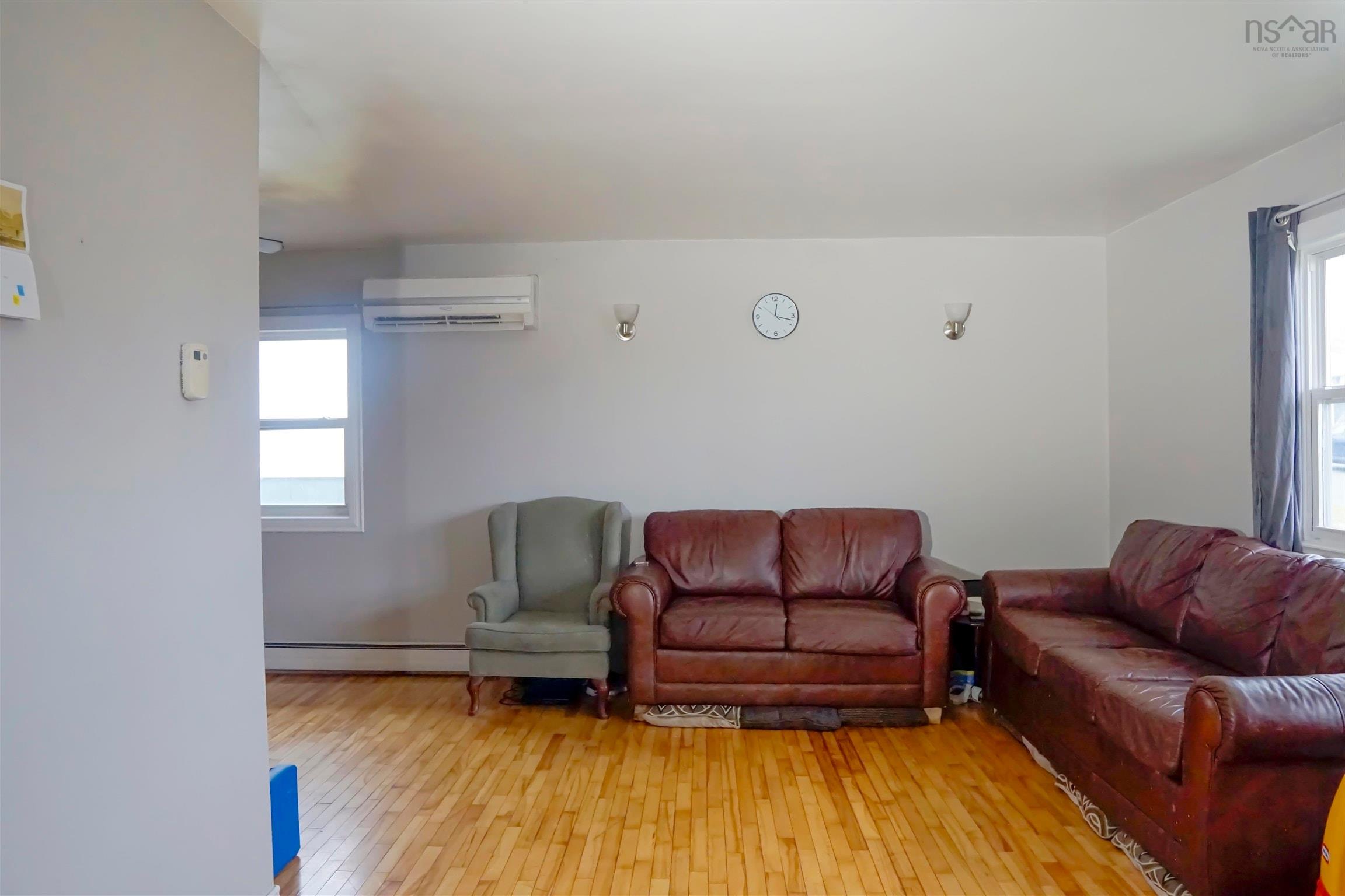 $369,900.00: 32 Common Street, Sydney