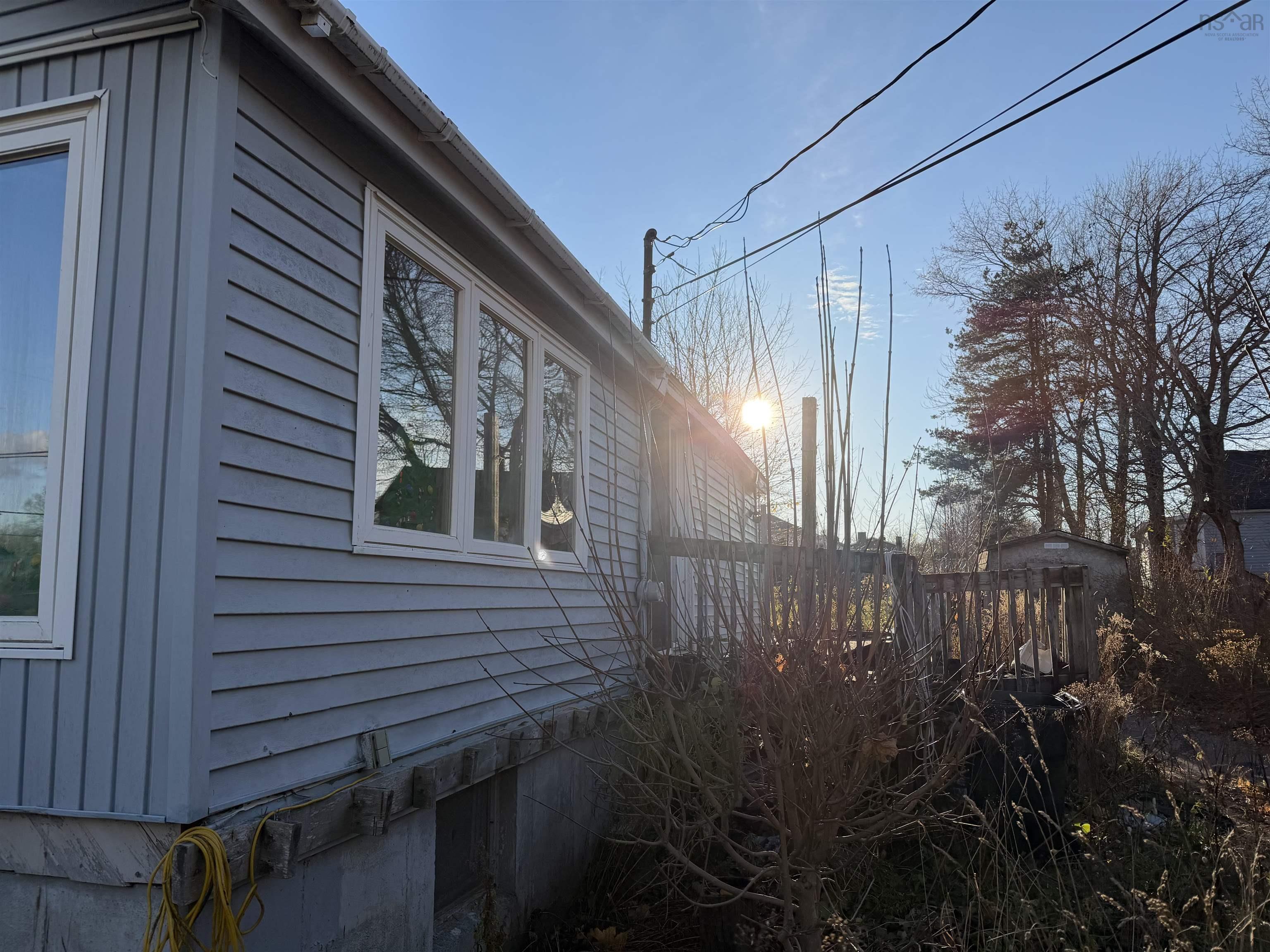 $59,000.00: 31 Midgeley Drive, Westmount