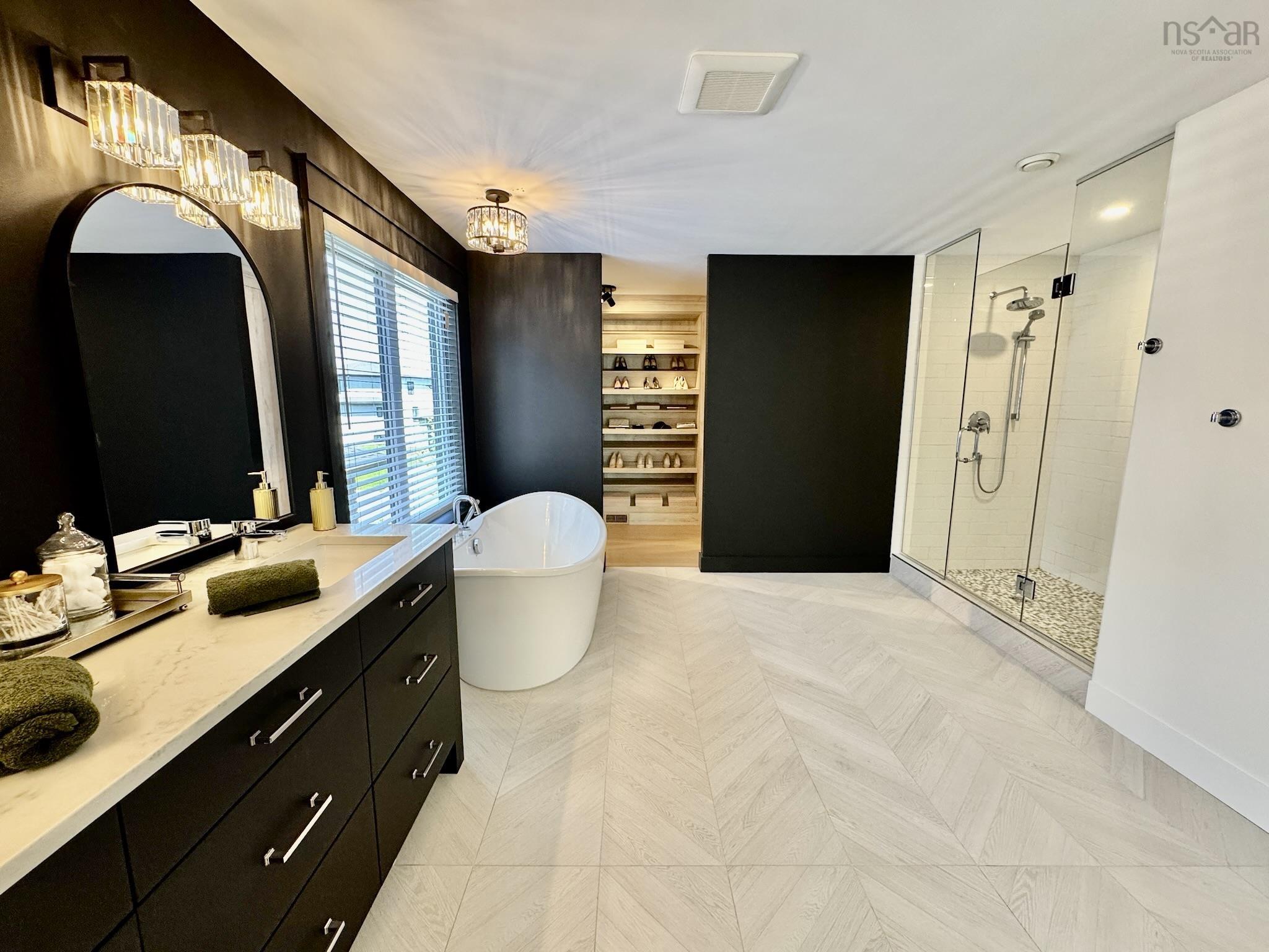 $1,469,900.00: 49 Crownridge Drive, West Bedford