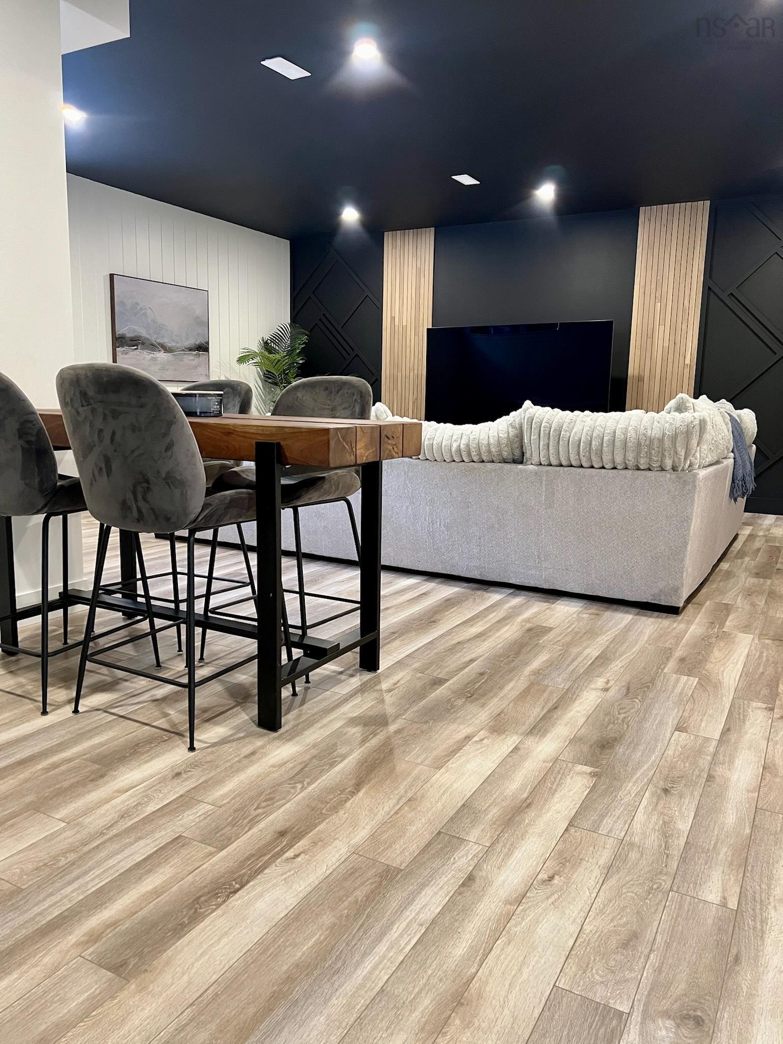 $1,469,900.00: 49 Crownridge Drive, West Bedford