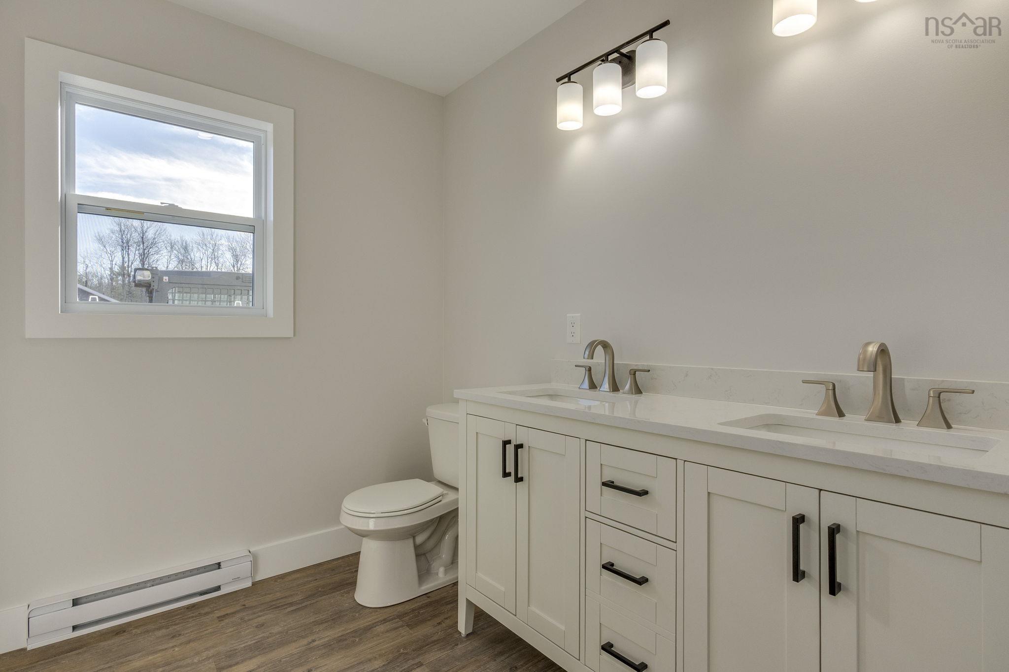 $524,900.00: 422 East Torbrook Road, South Tremont