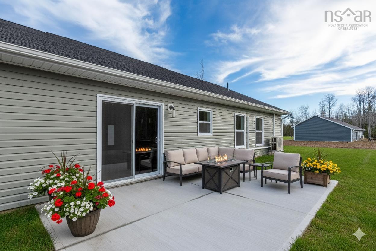 $524,900.00: 422 East Torbrook Road, South Tremont