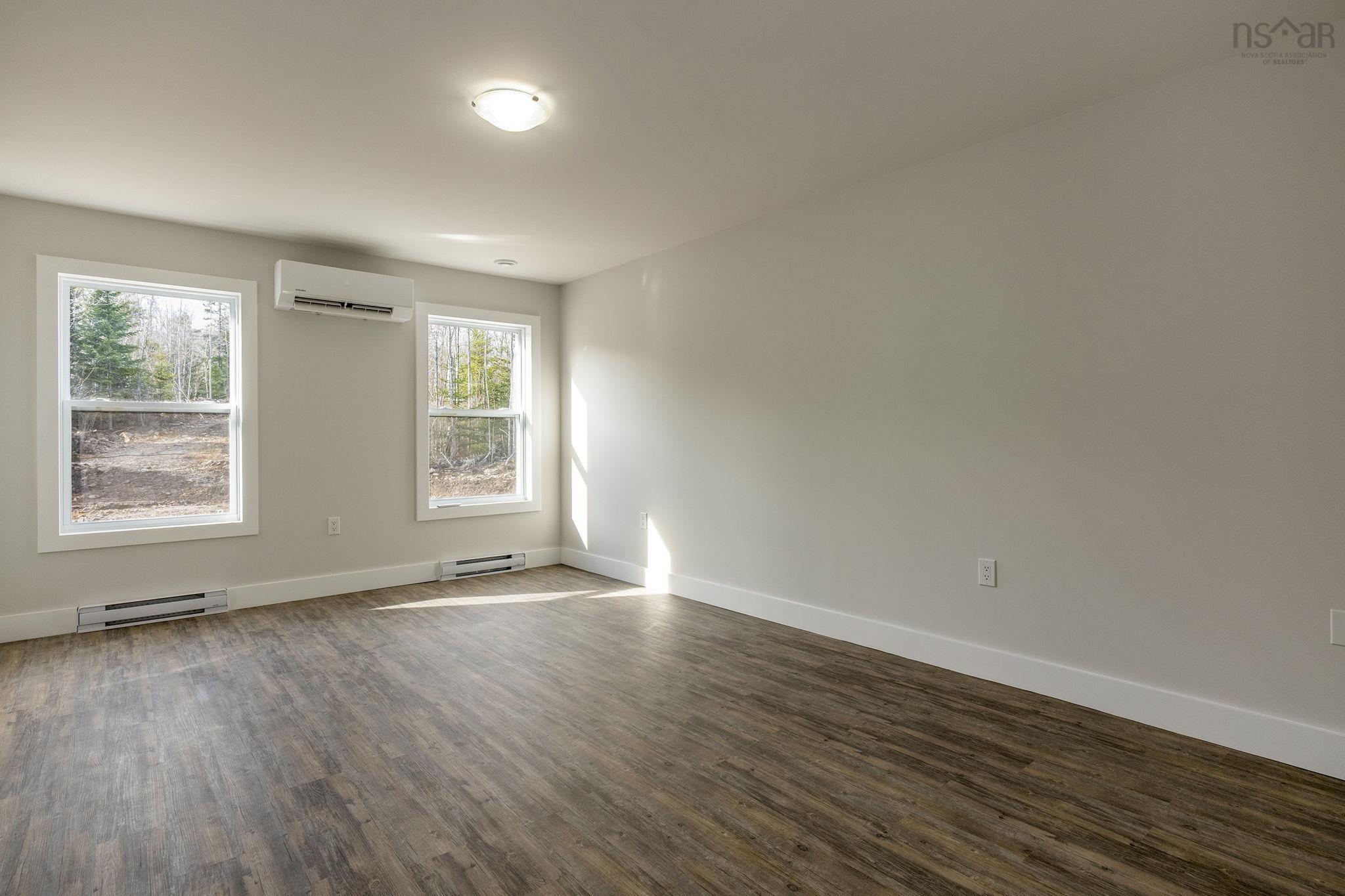 $524,900.00: 422 East Torbrook Road, South Tremont