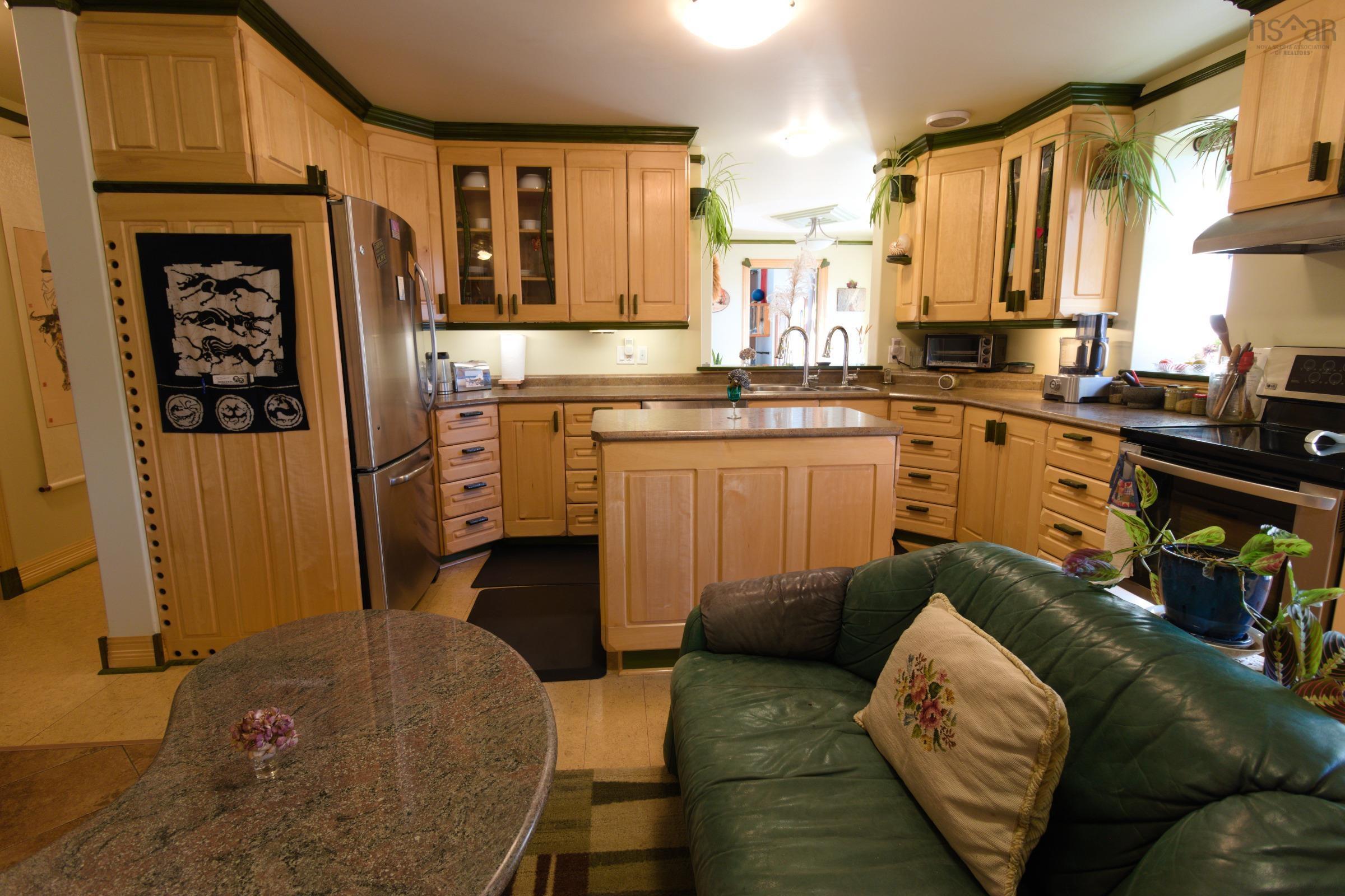 $799,000.00: 516 Burgess Mountain Road, Woodville