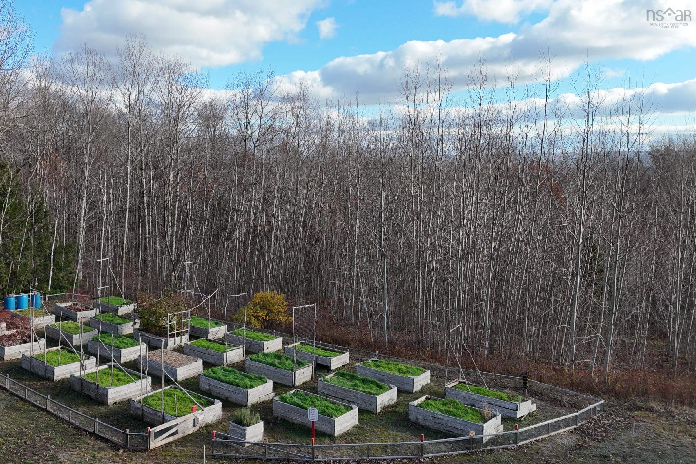 $799,000.00: 516 Burgess Mountain Road, Woodville