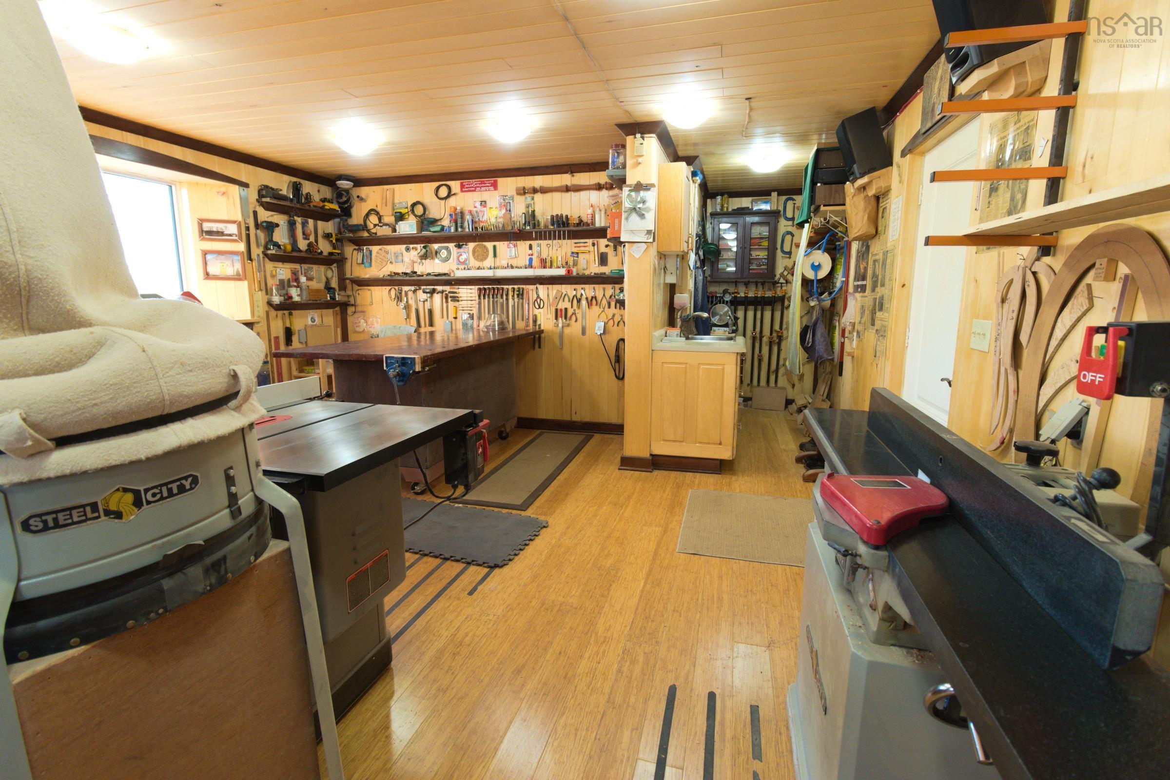 $799,000.00: 516 Burgess Mountain Road, Woodville