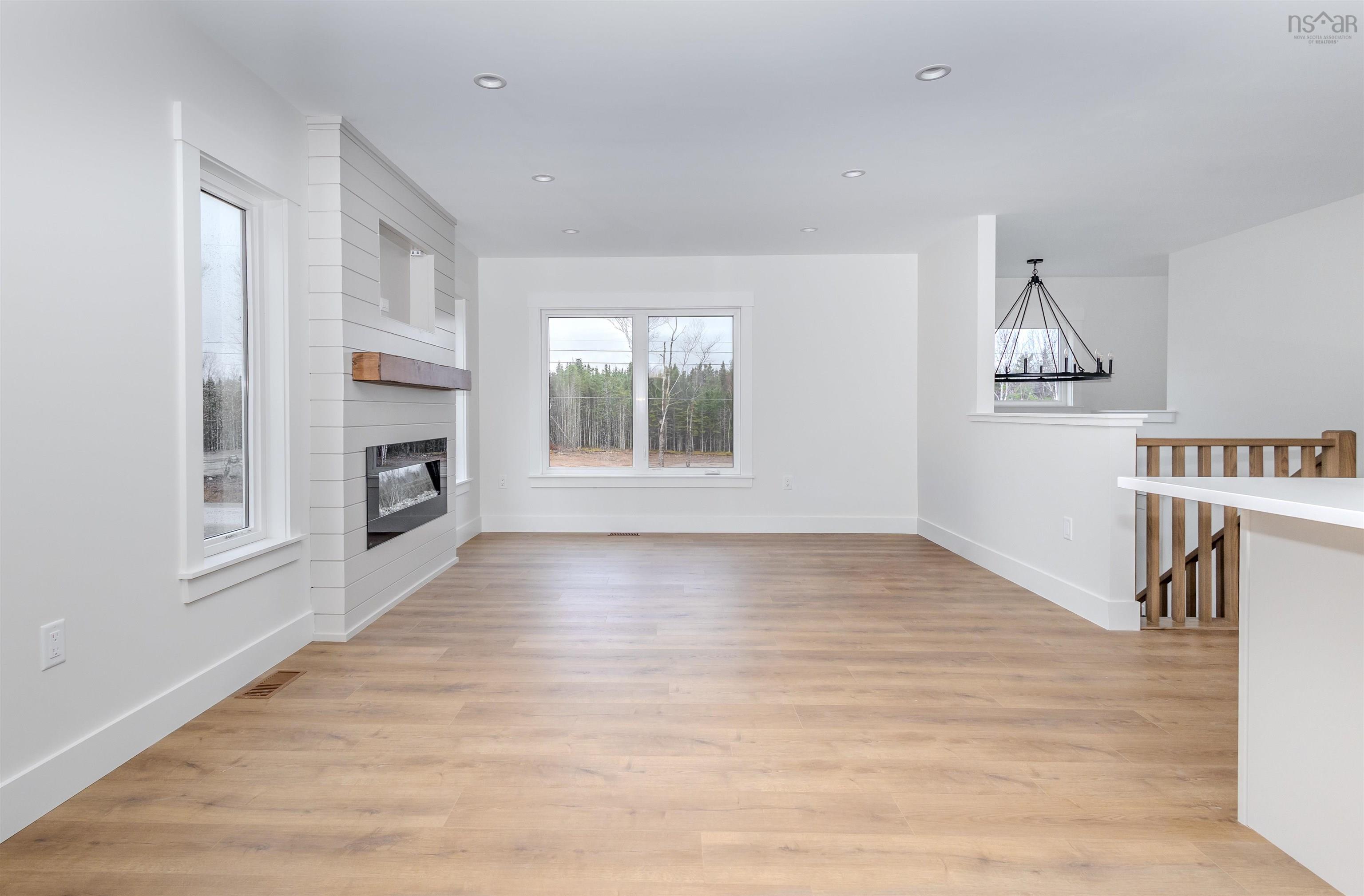 $679,999.00: 43 Emerson Drive, Howie Centre