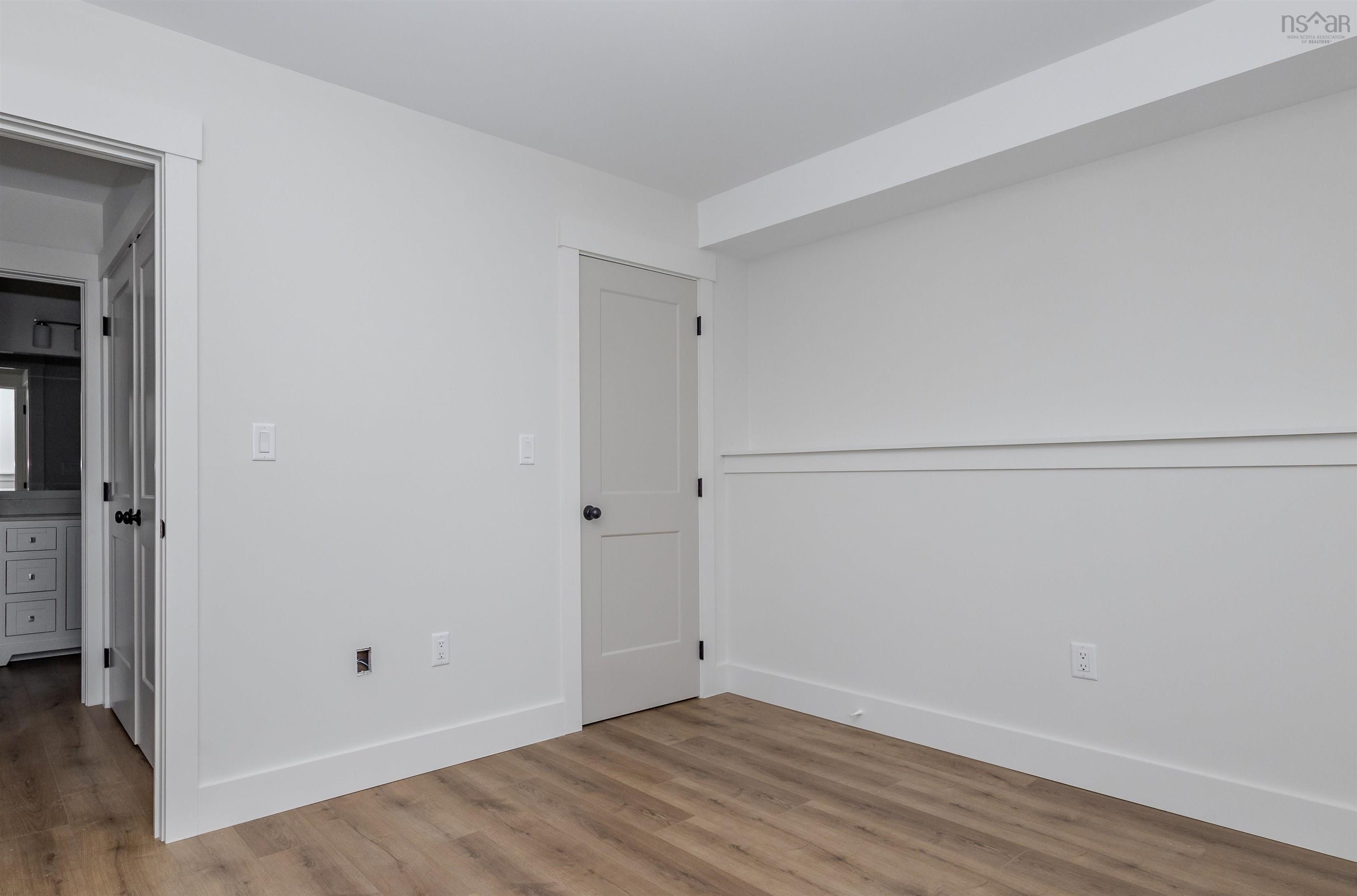 $679,999.00: 43 Emerson Drive, Howie Centre