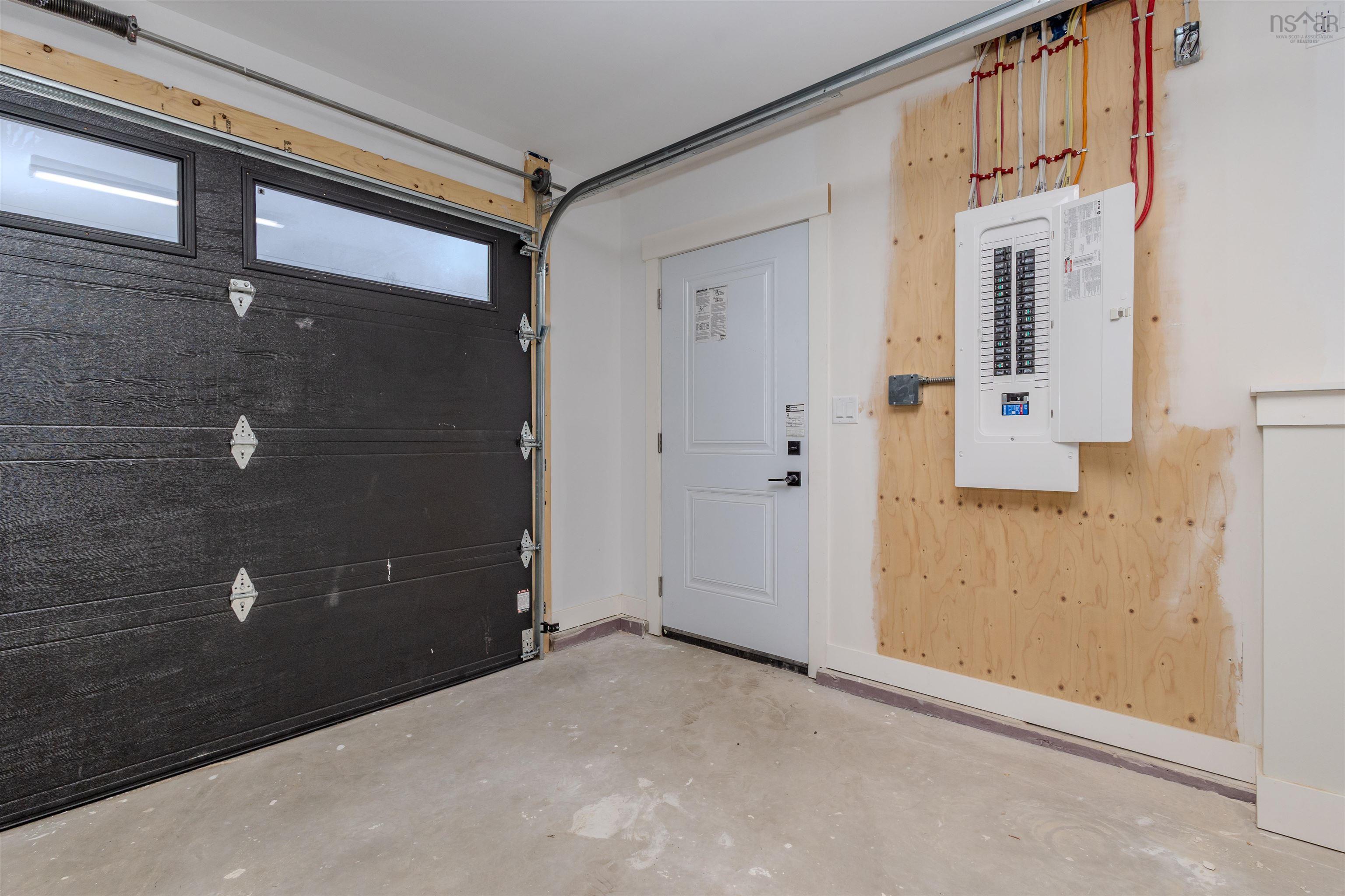 $679,999.00: 43 Emerson Drive, Howie Centre