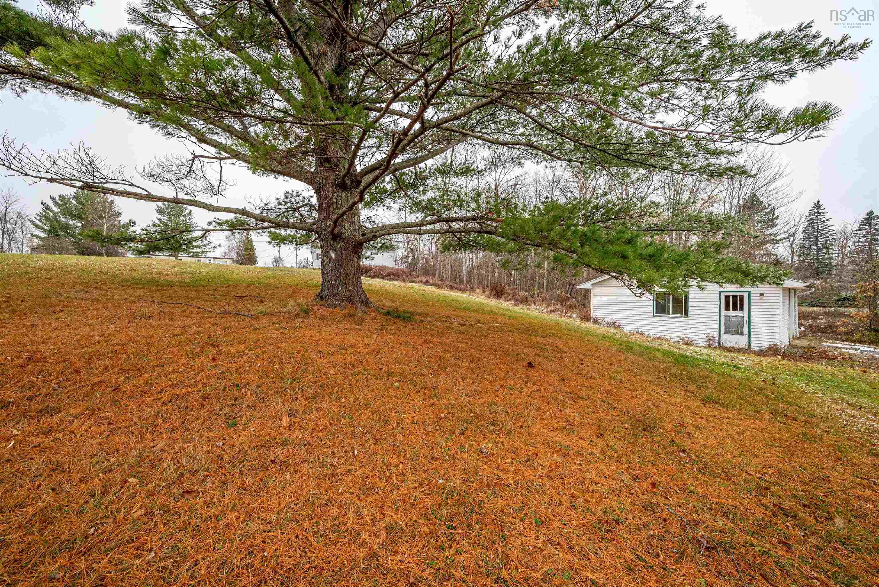 $349,900.00: 91 Falmouth Back Road, Falmouth