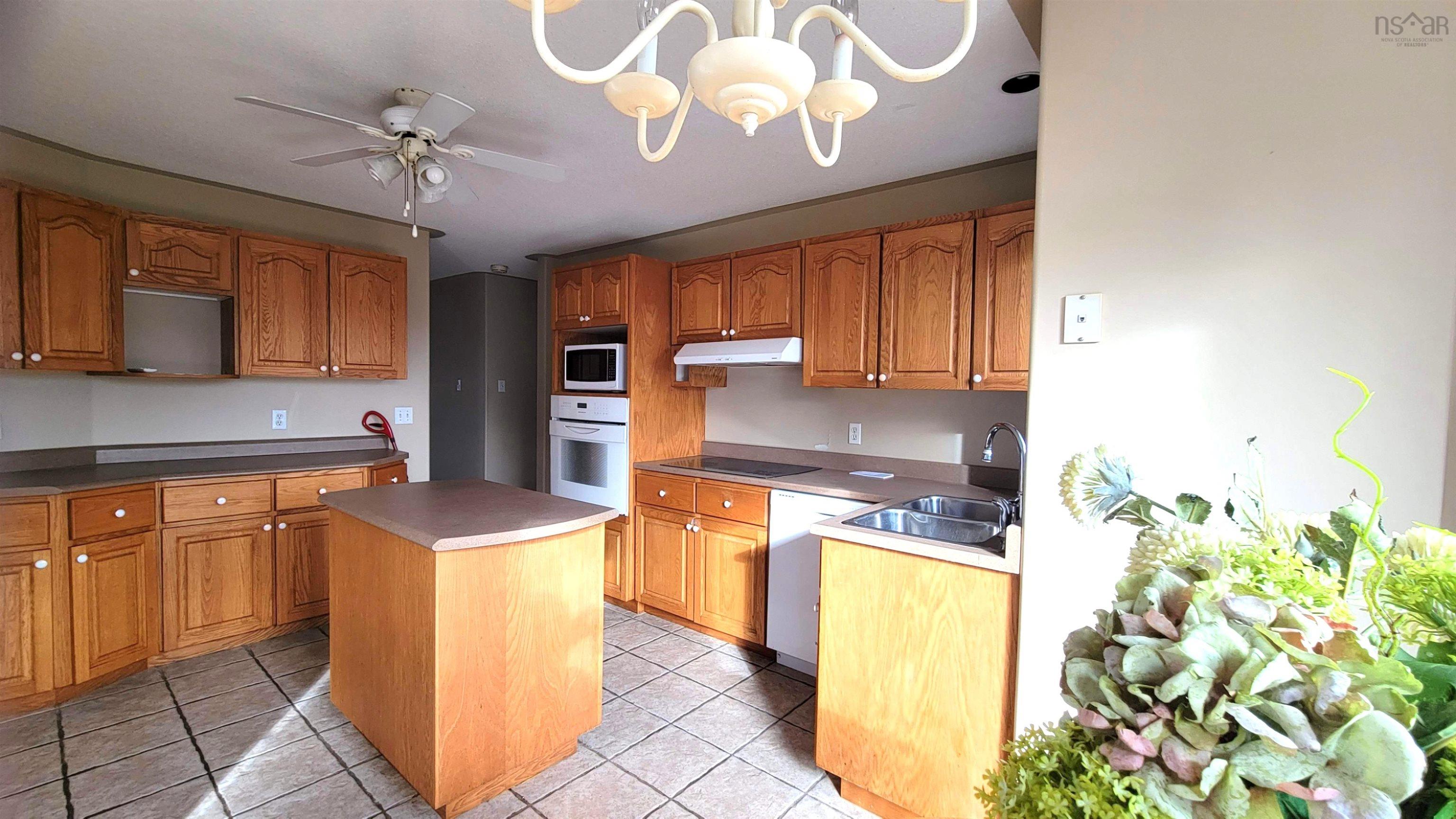 $599,900.00: 29 Major Court, Upper Sackville