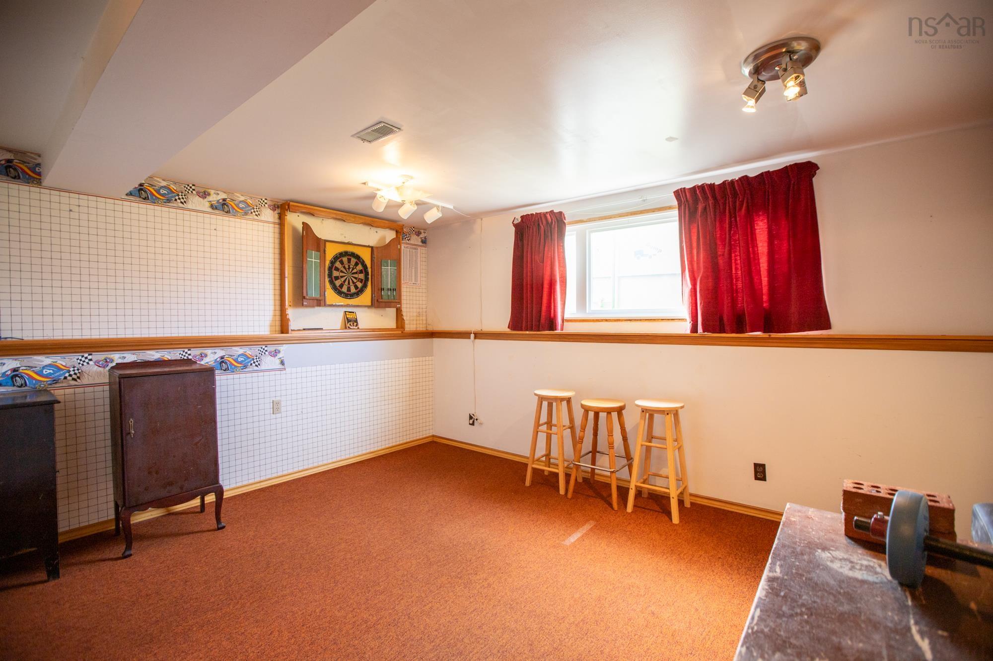 $438,000.00: 15 Hollyoake Lane, Cole Harbour