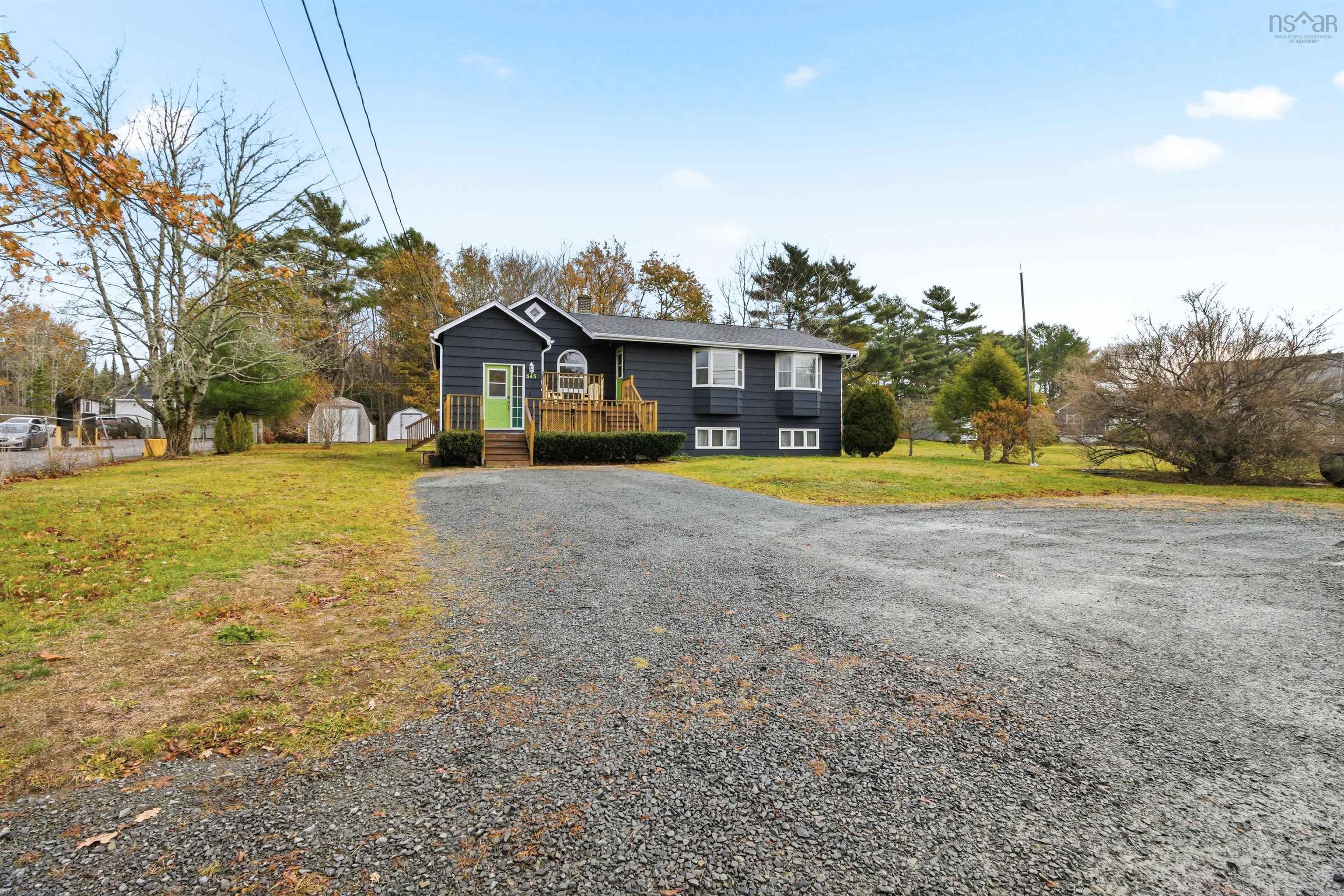 $584,900.00: 643 Highway 1, Mount Uniacke