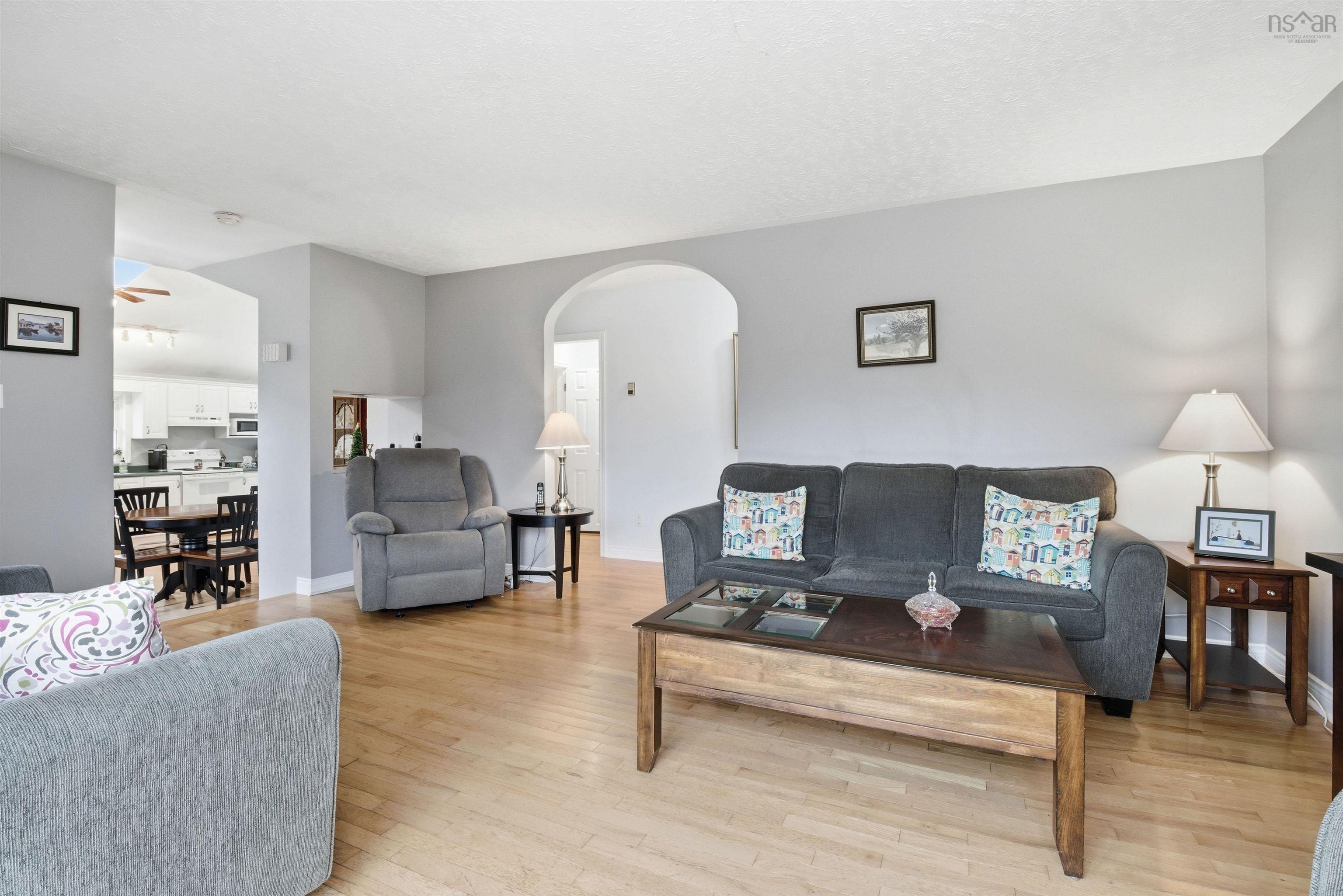 $584,900.00: 643 Highway 1, Mount Uniacke