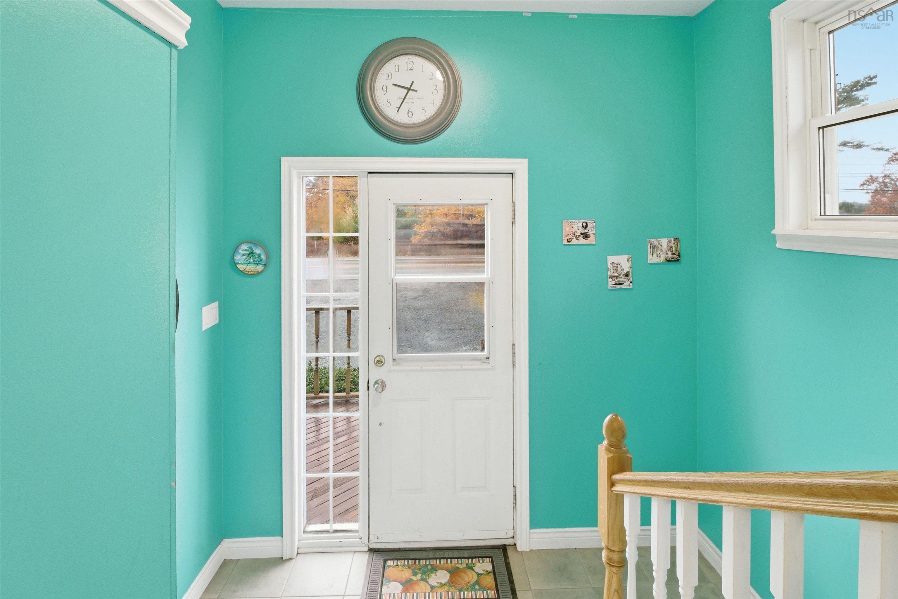 $584,900.00: 643 Highway 1, Mount Uniacke