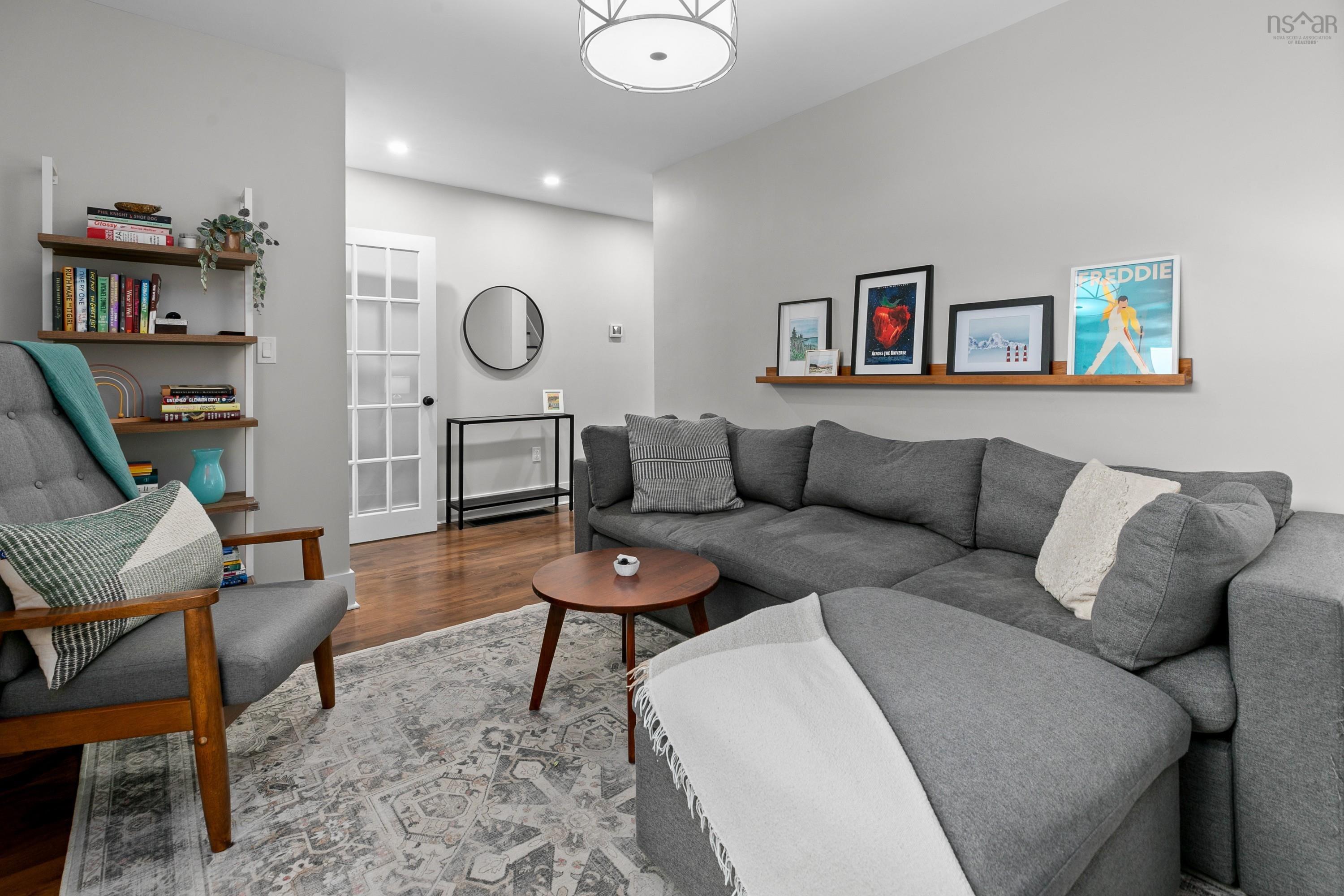 $649,900.00: 5544 Duffus Street, Halifax