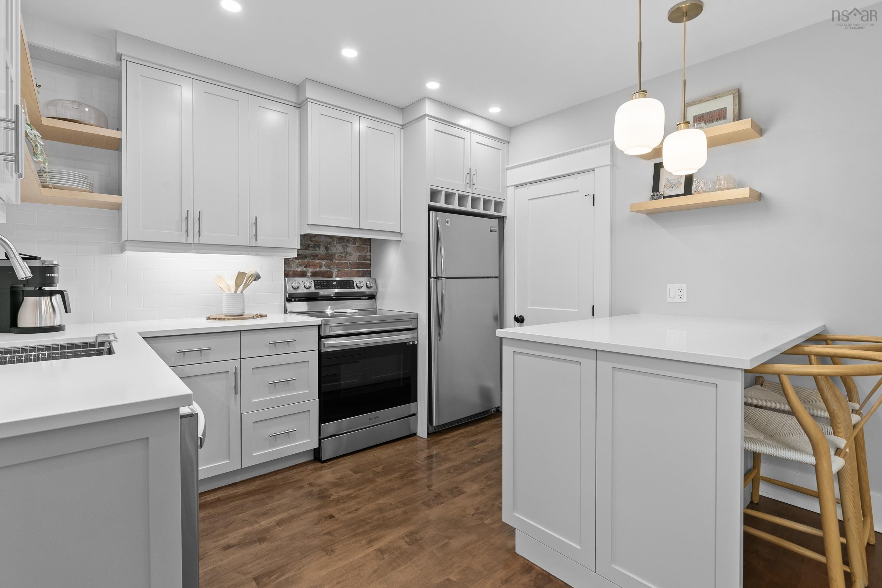 $649,900.00: 5544 Duffus Street, Halifax