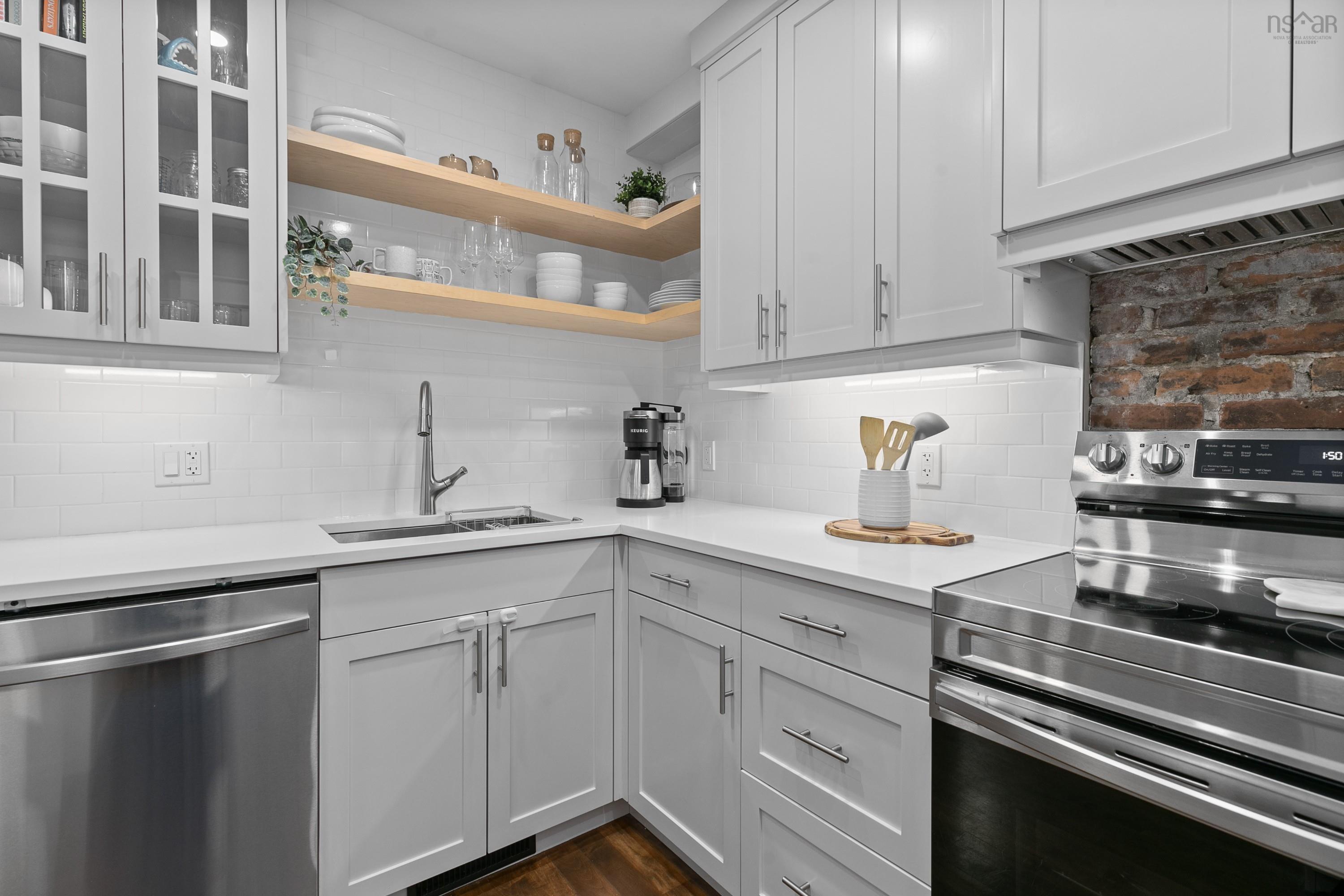 $649,900.00: 5544 Duffus Street, Halifax