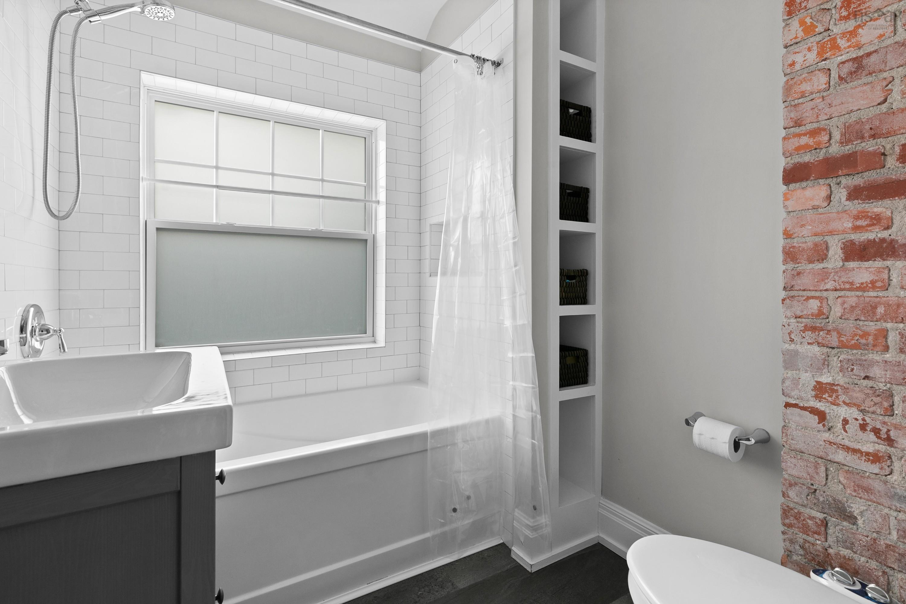 $649,900.00: 5544 Duffus Street, Halifax