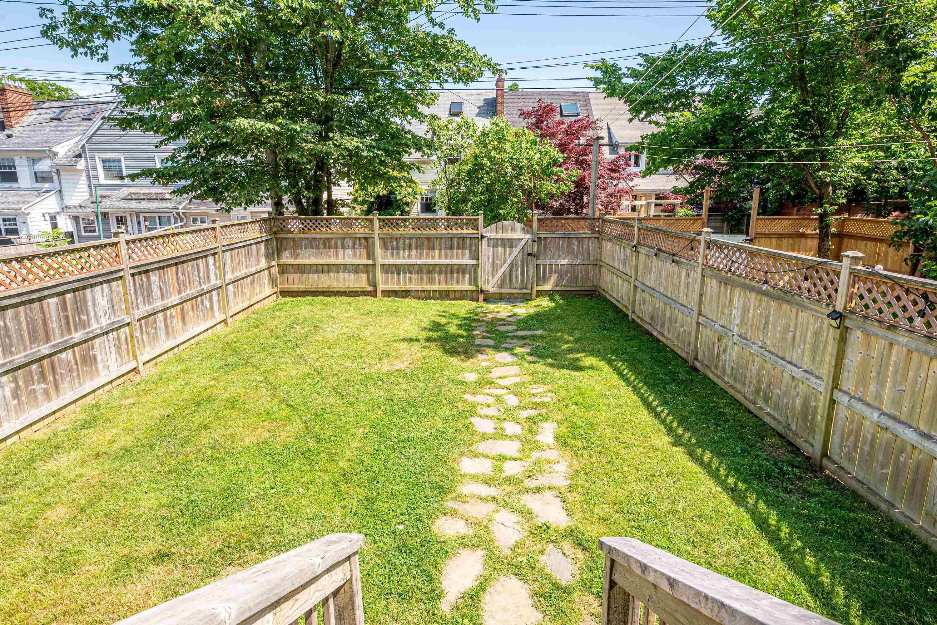 $649,900.00: 5544 Duffus Street, Halifax