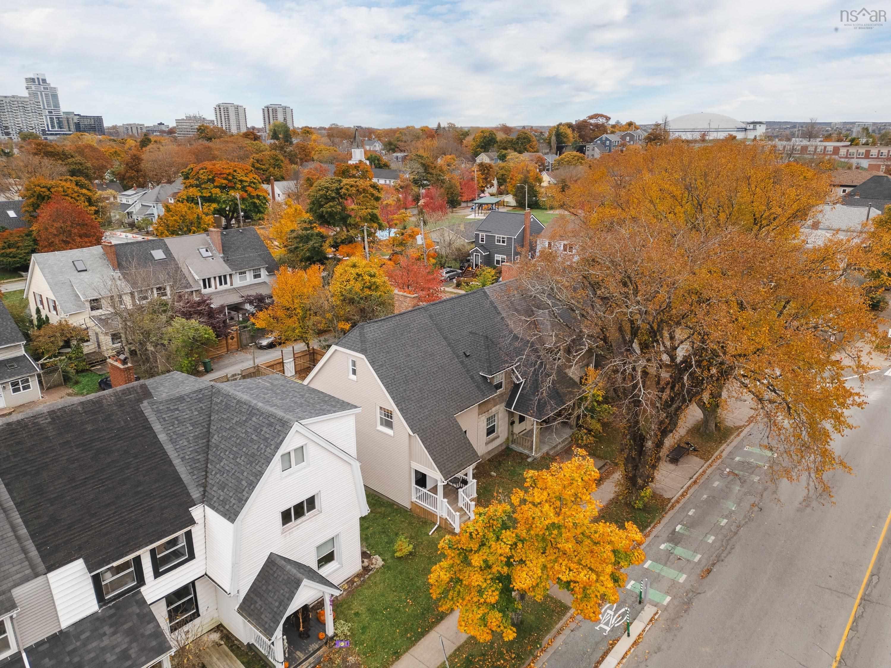$649,900.00: 5544 Duffus Street, Halifax
