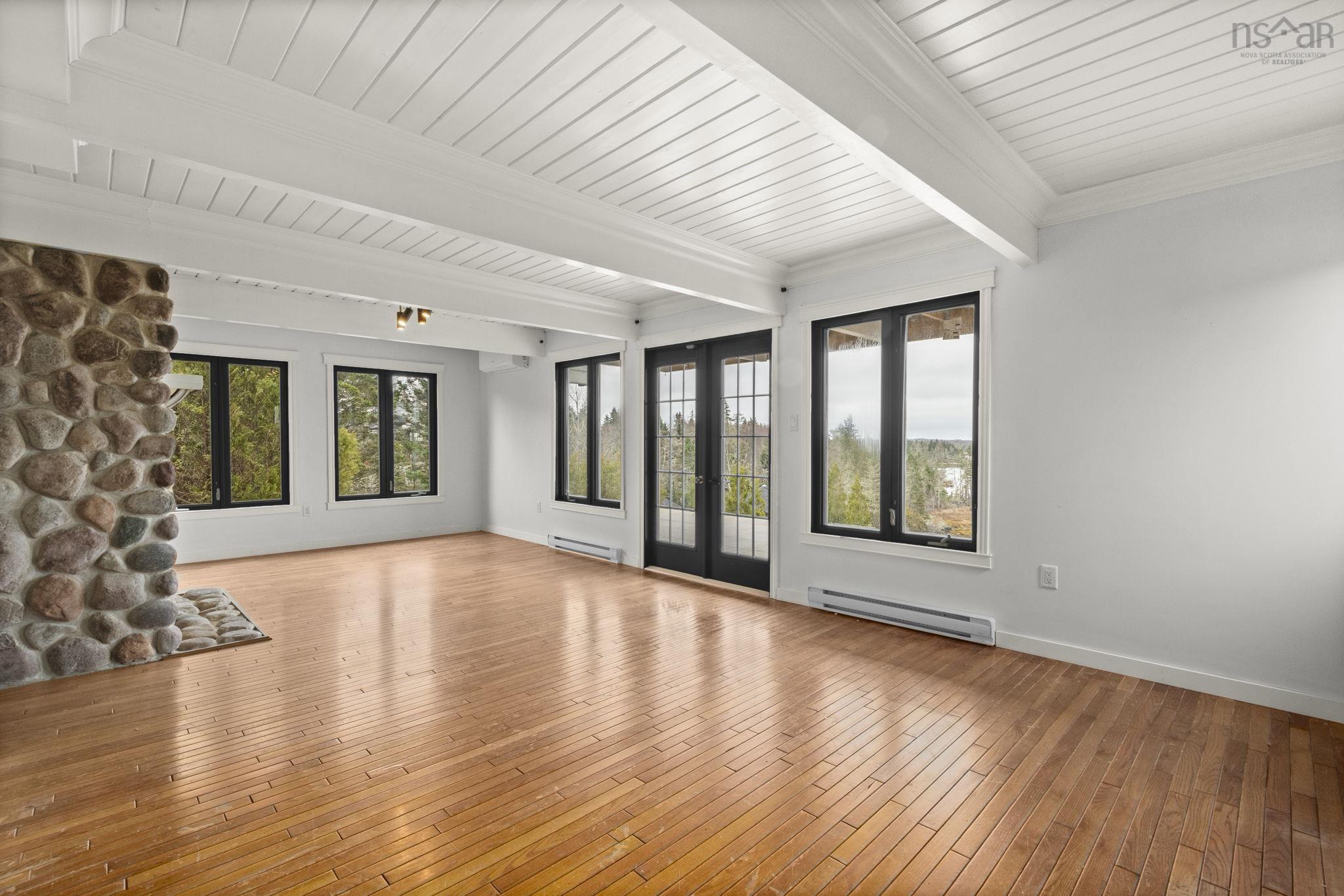 $950,000.00: 50 Josey Road, Spry Bay