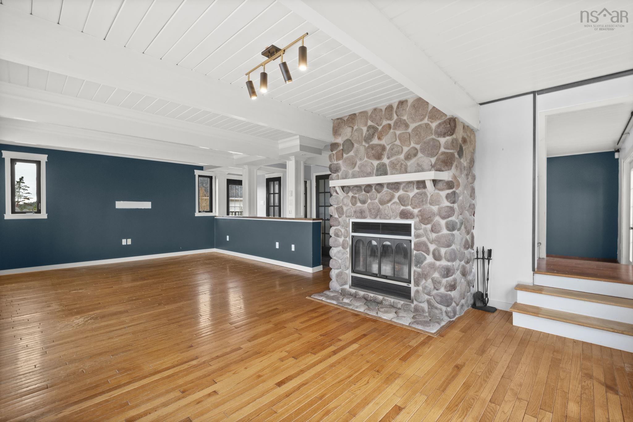 $950,000.00: 50 Josey Road, Spry Bay