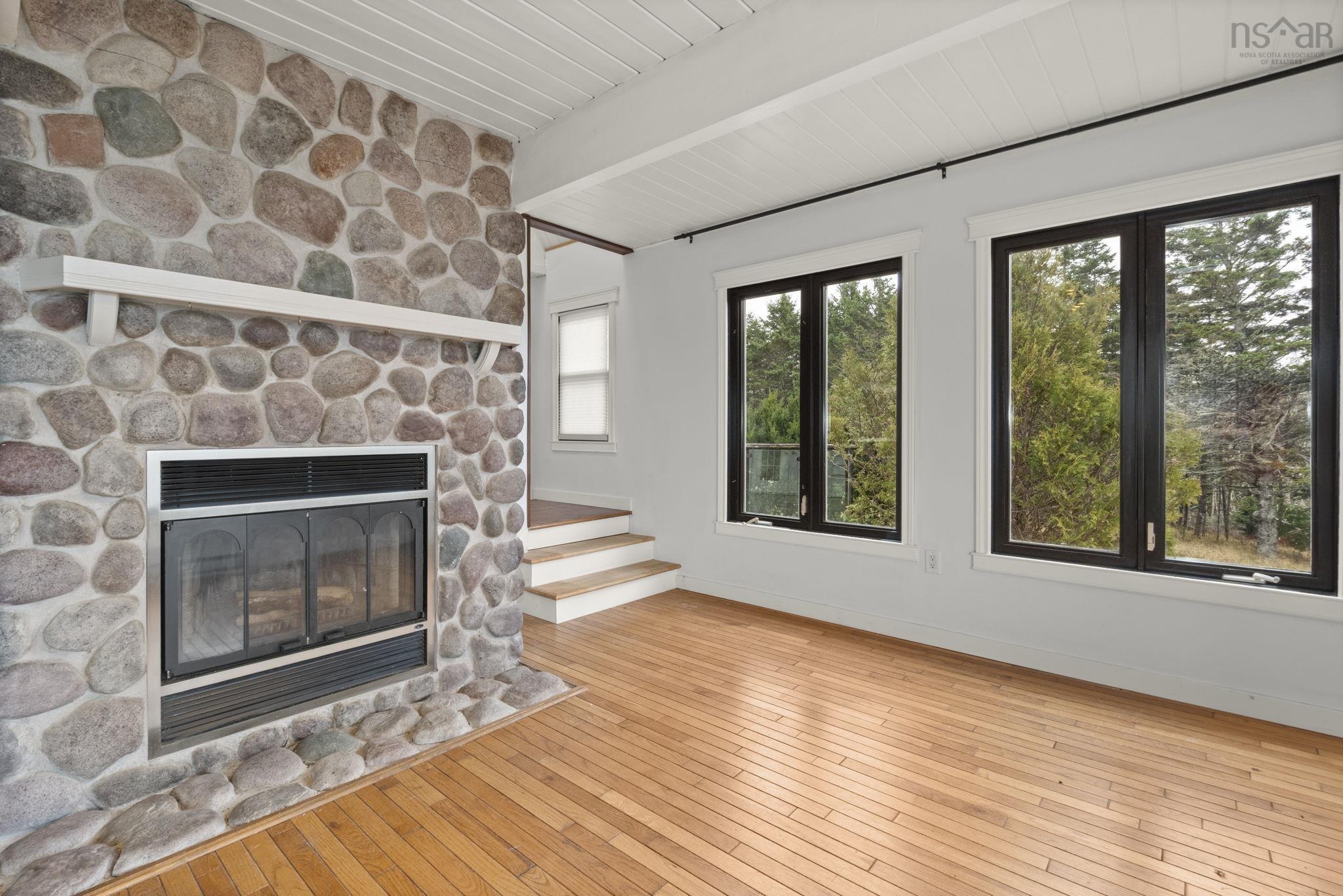 $950,000.00: 50 Josey Road, Spry Bay