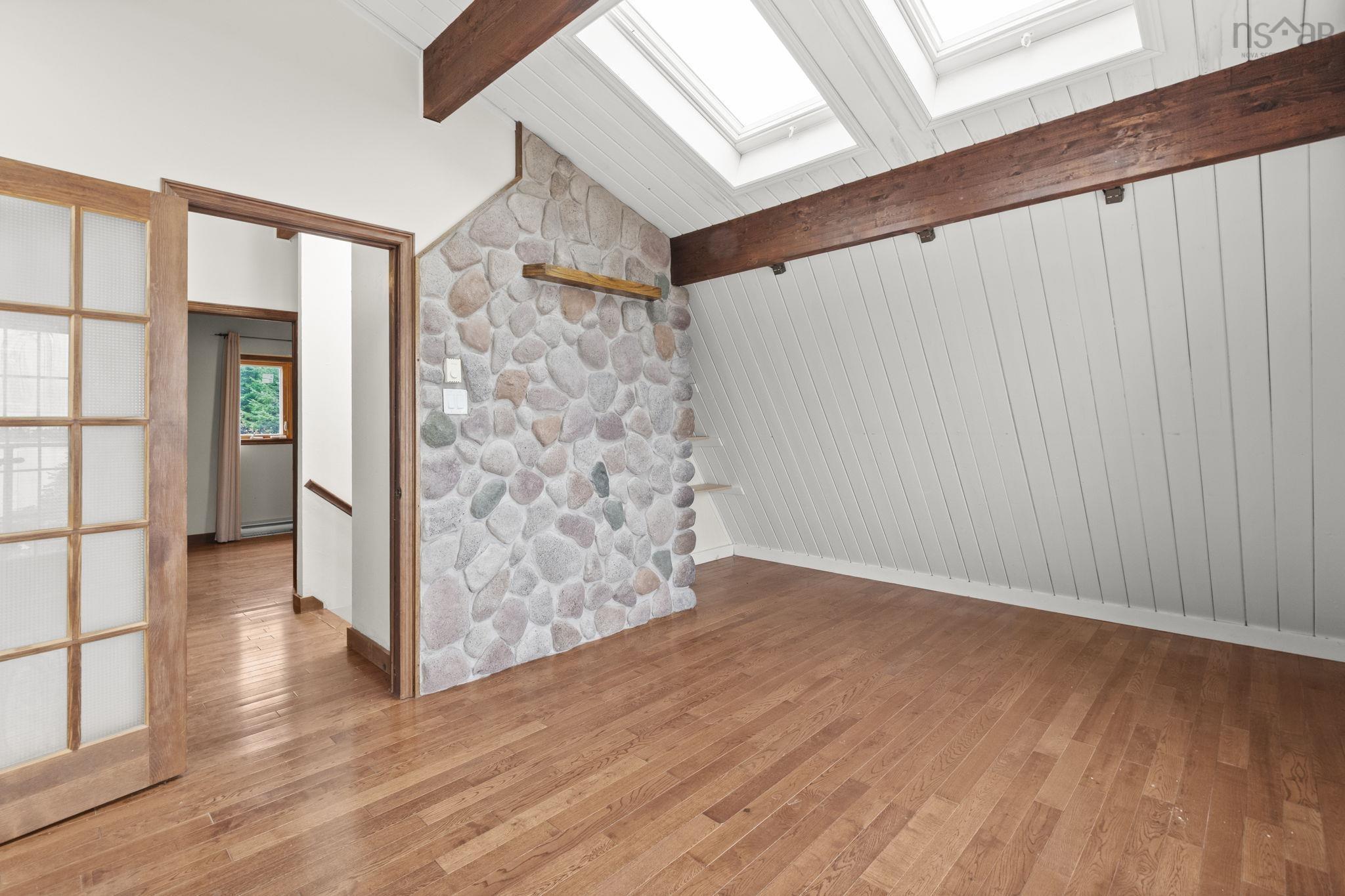 $950,000.00: 50 Josey Road, Spry Bay