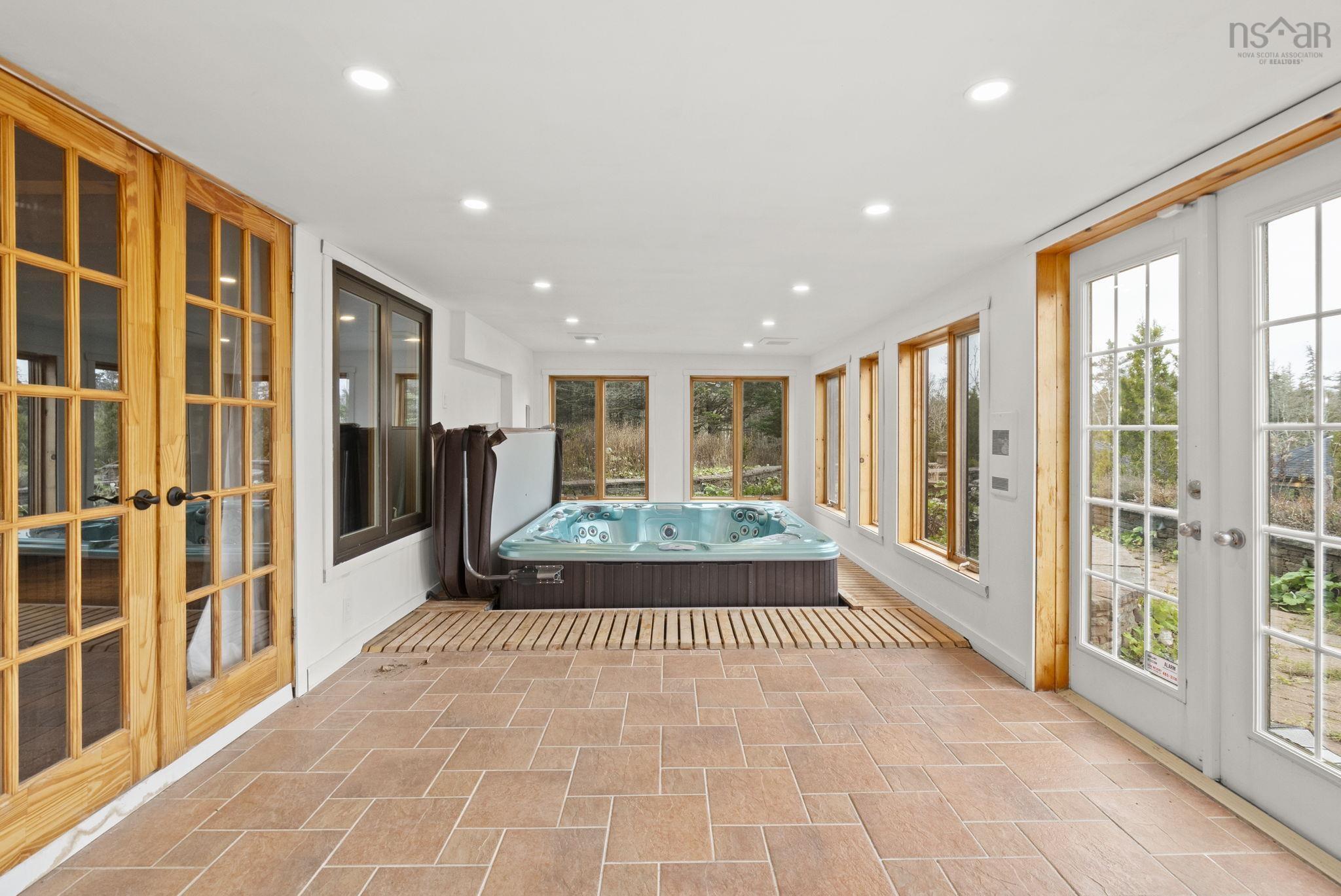 $950,000.00: 50 Josey Road, Spry Bay