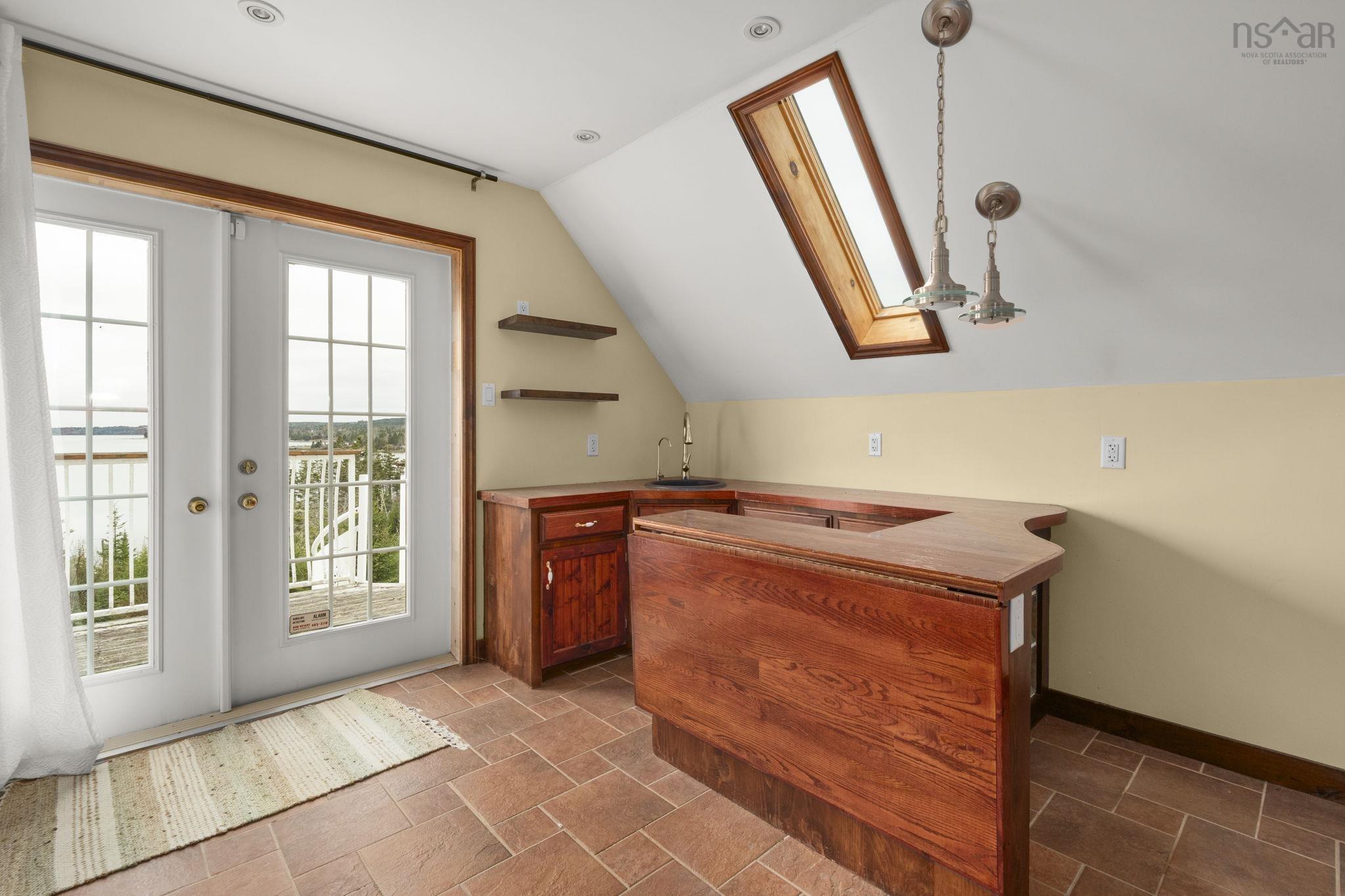 $950,000.00: 50 Josey Road, Spry Bay