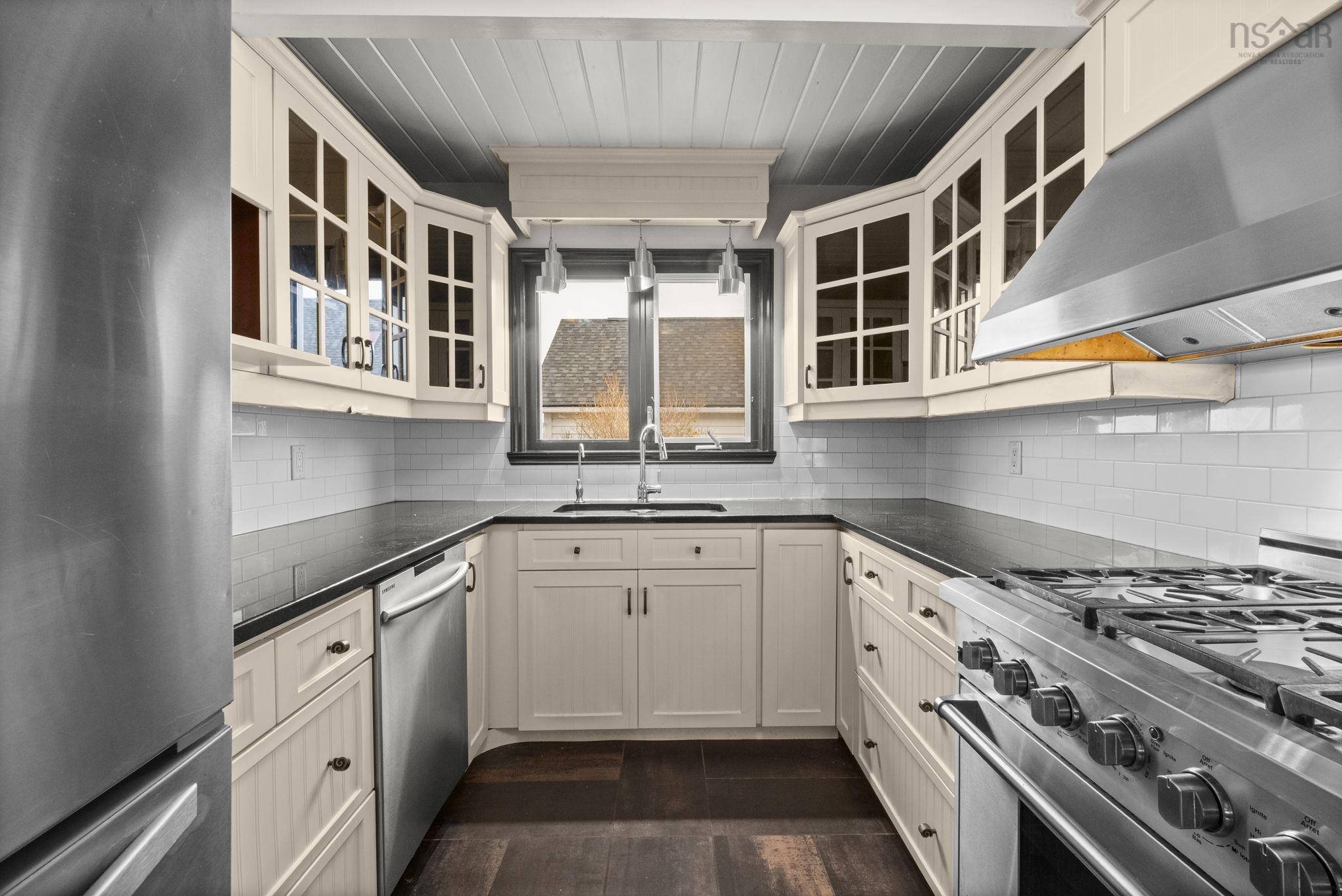 $950,000.00: 50 Josey Road, Spry Bay