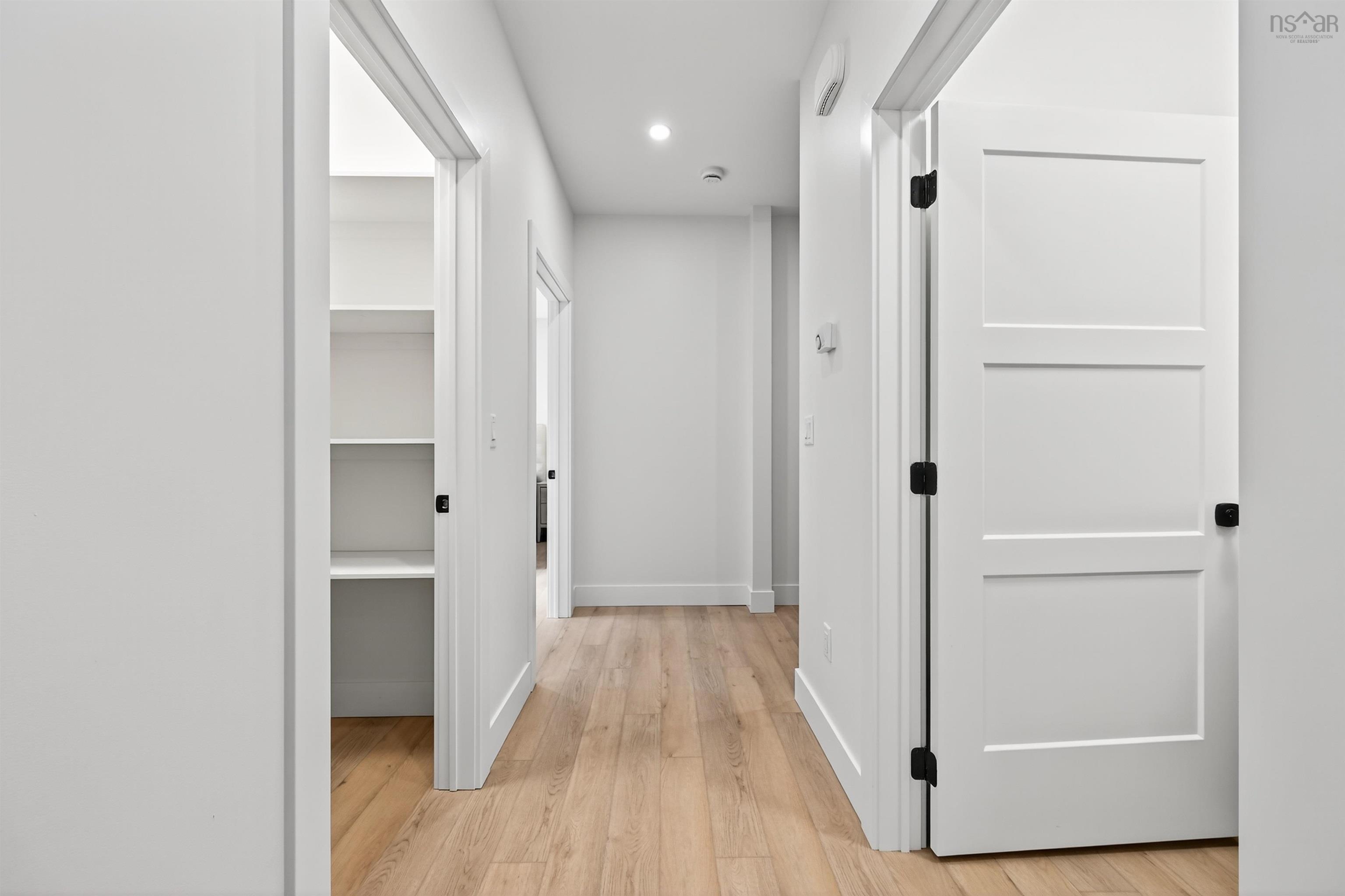 $579,900.00: 14 Emerson Drive, Howie Centre