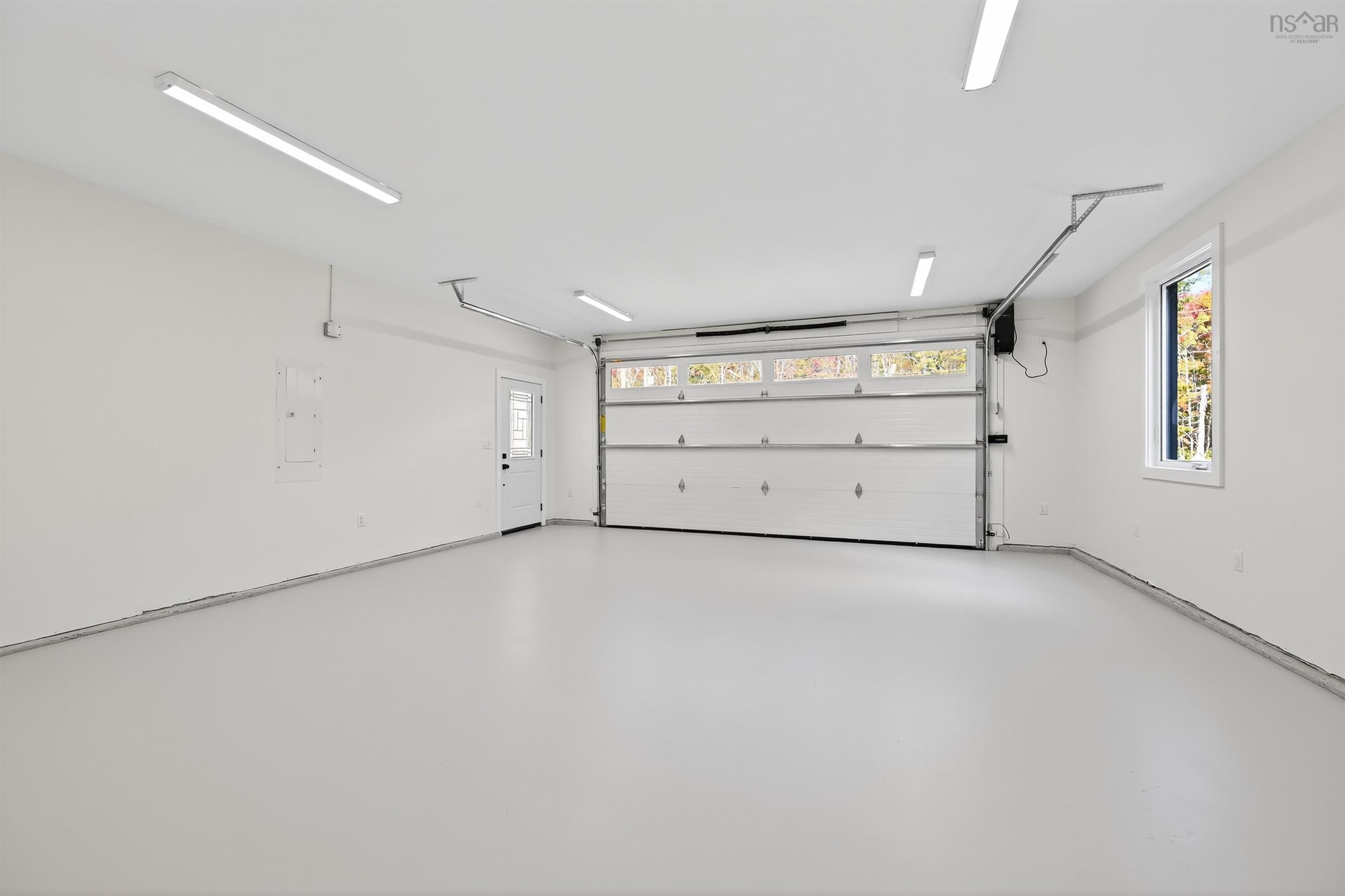 $579,900.00: 14 Emerson Drive, Howie Centre