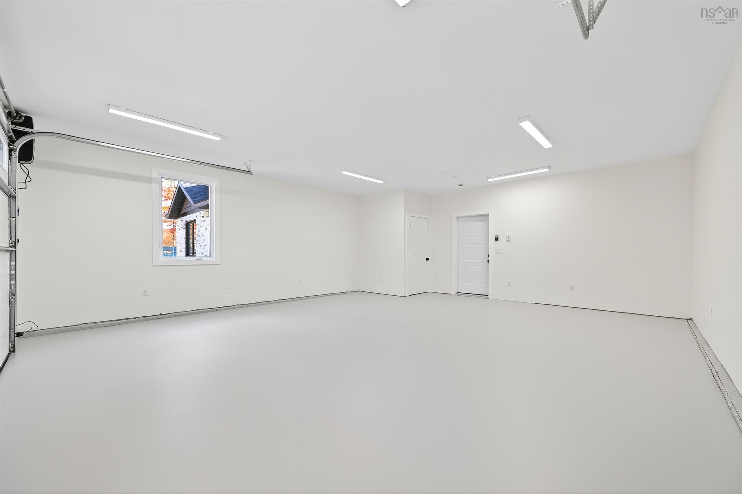 $579,900.00: 14 Emerson Drive, Howie Centre