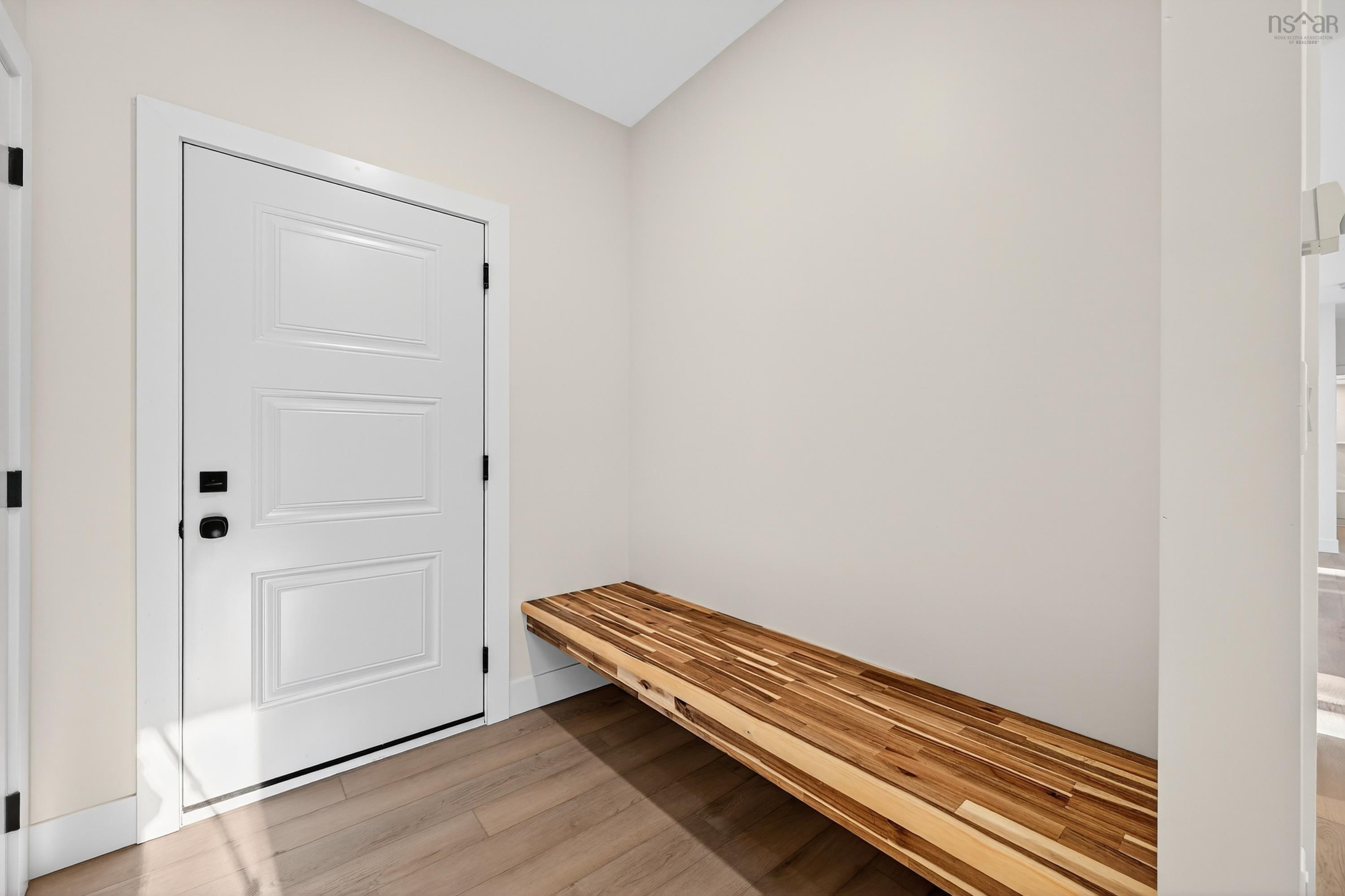 $579,900.00: 14 Emerson Drive, Howie Centre