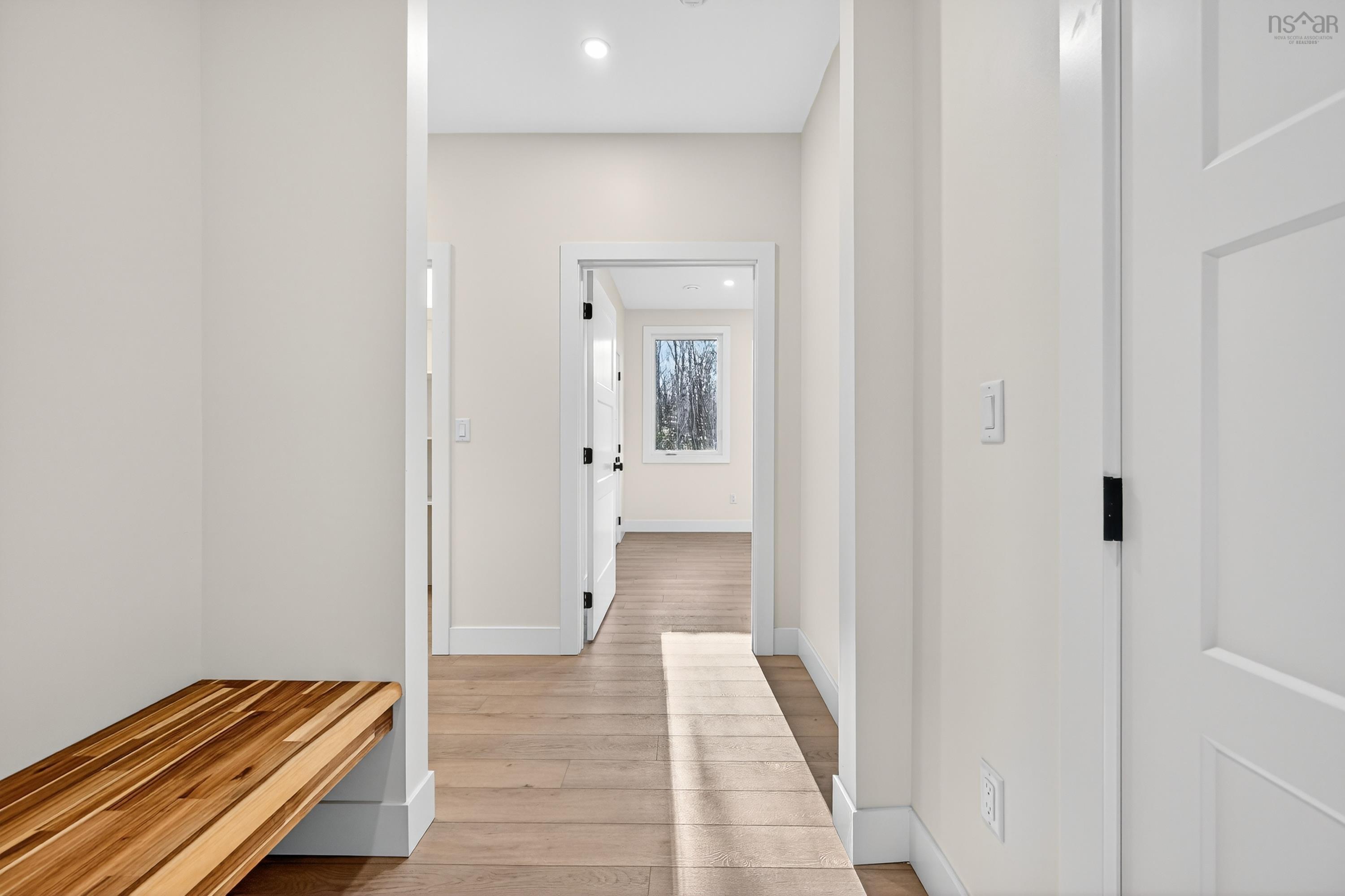 $579,900.00: 14 Emerson Drive, Howie Centre