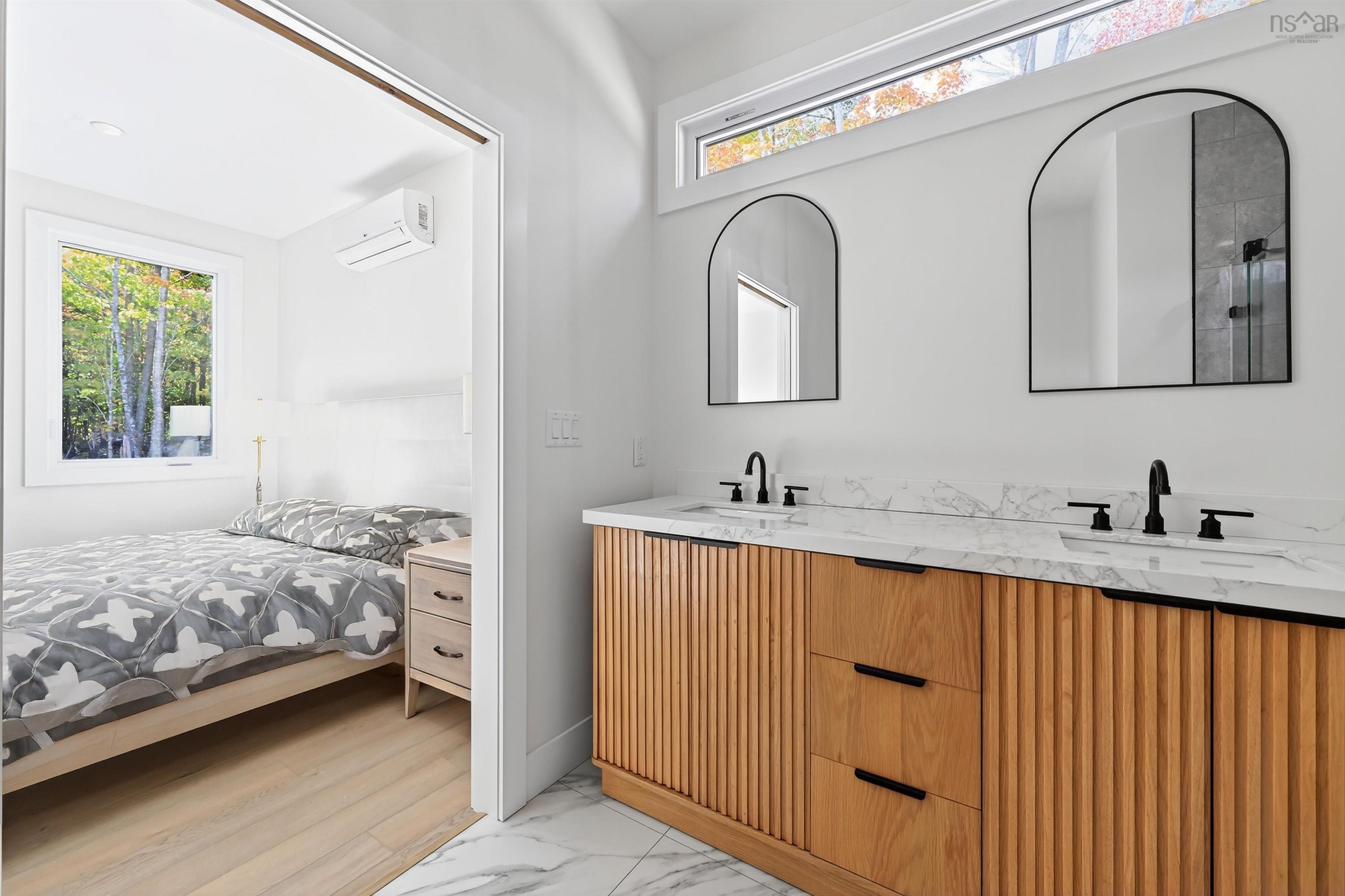 $579,900.00: 14 Emerson Drive, Howie Centre