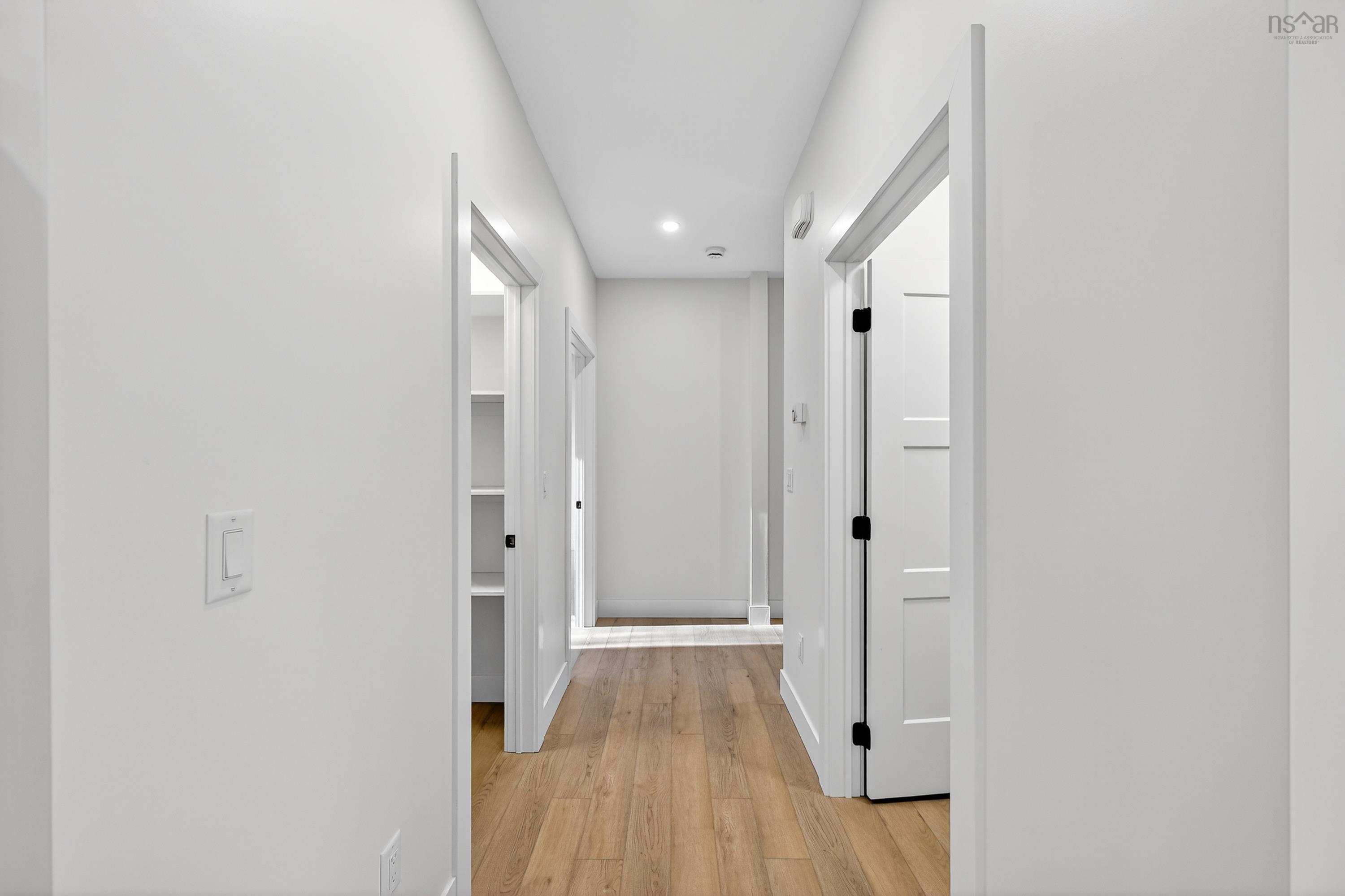 $579,900.00: 14 Emerson Drive, Howie Centre