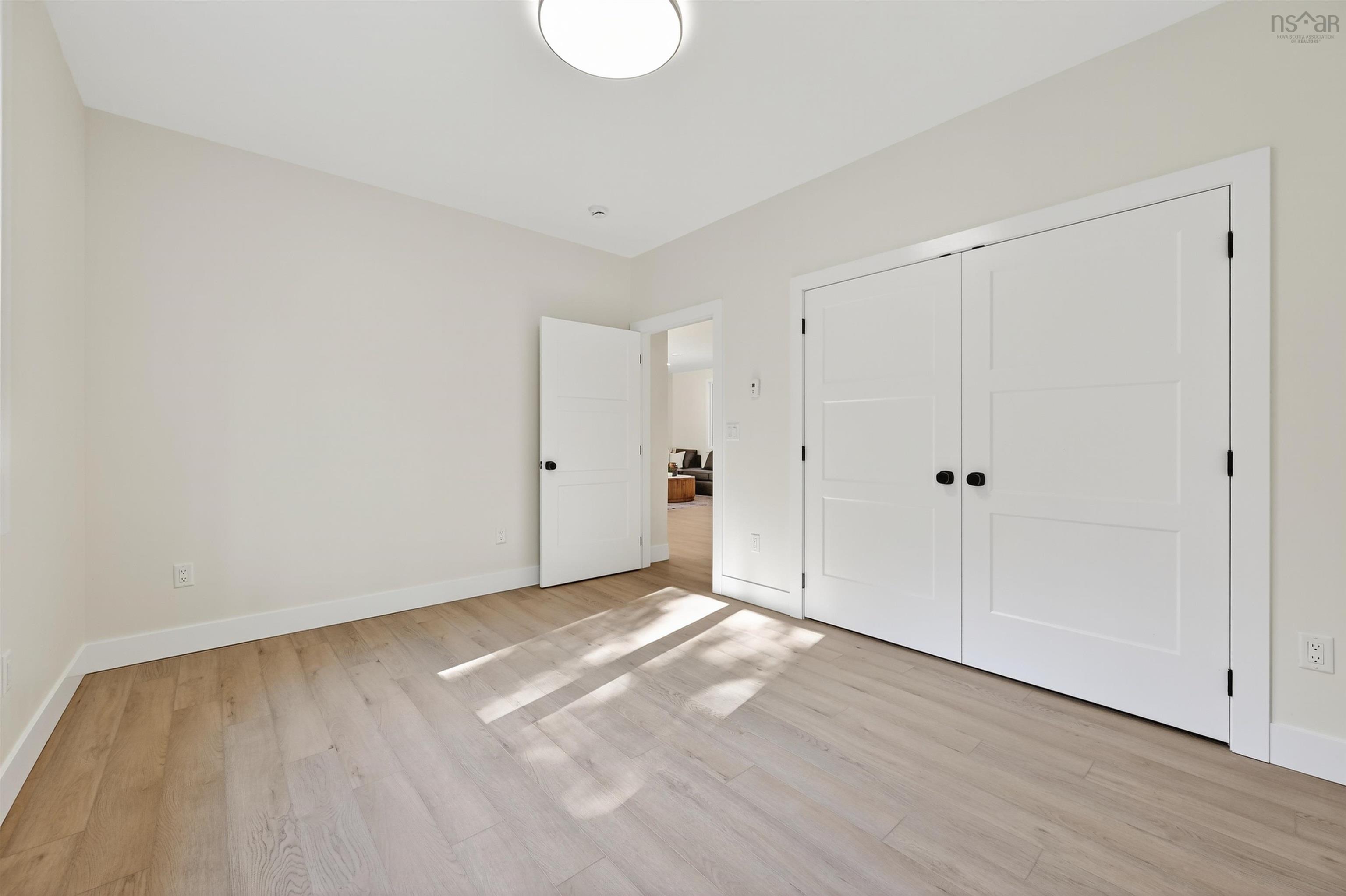 $579,900.00: 14 Emerson Drive, Howie Centre