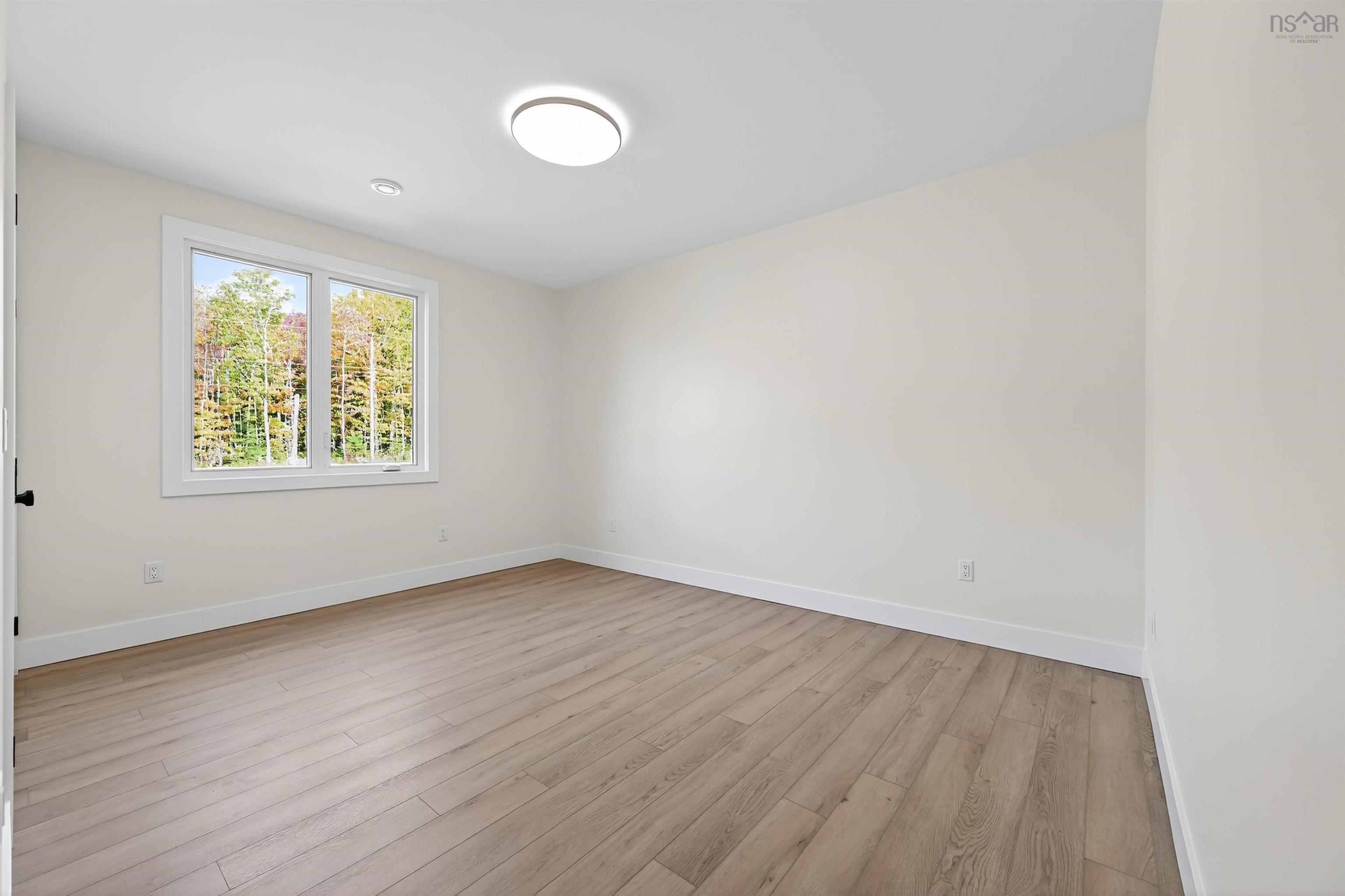 $579,900.00: 14 Emerson Drive, Howie Centre