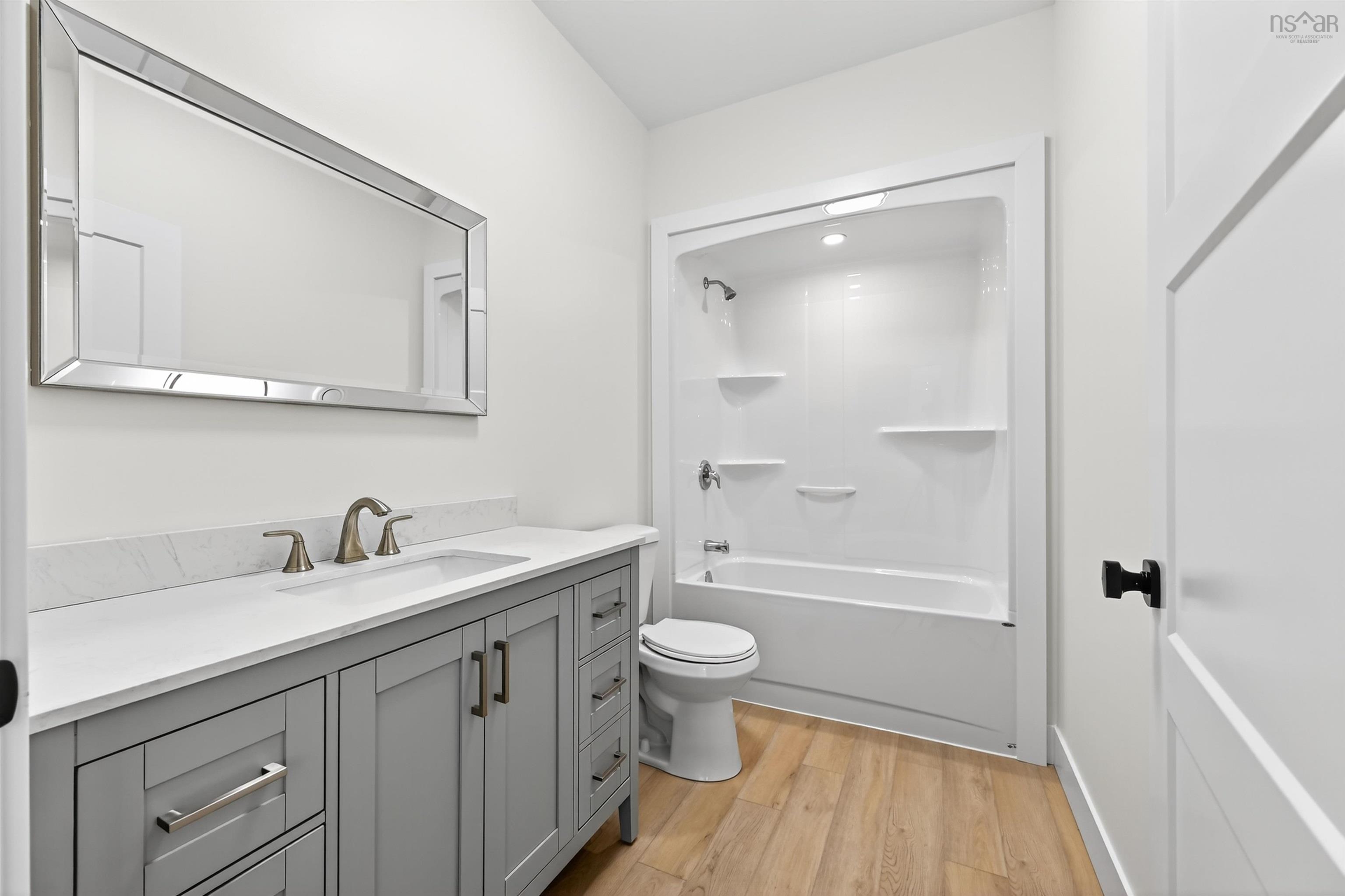 $579,900.00: 14 Emerson Drive, Howie Centre